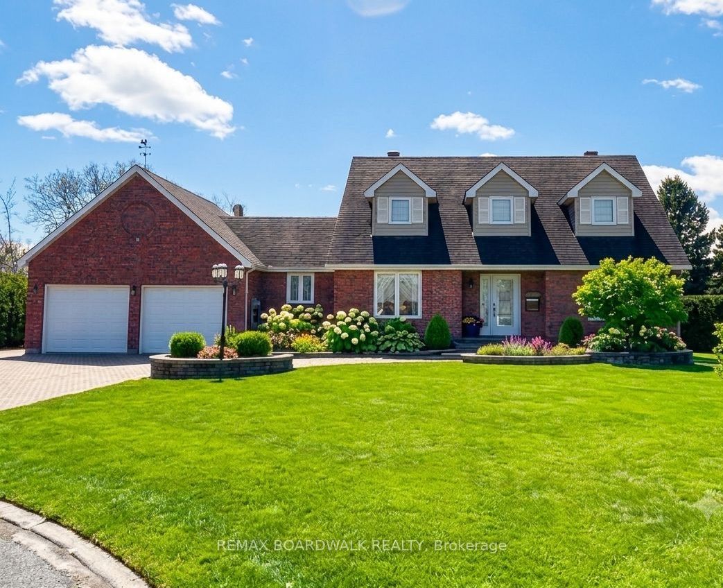 32 Faucher Boulevard Property Photo 1