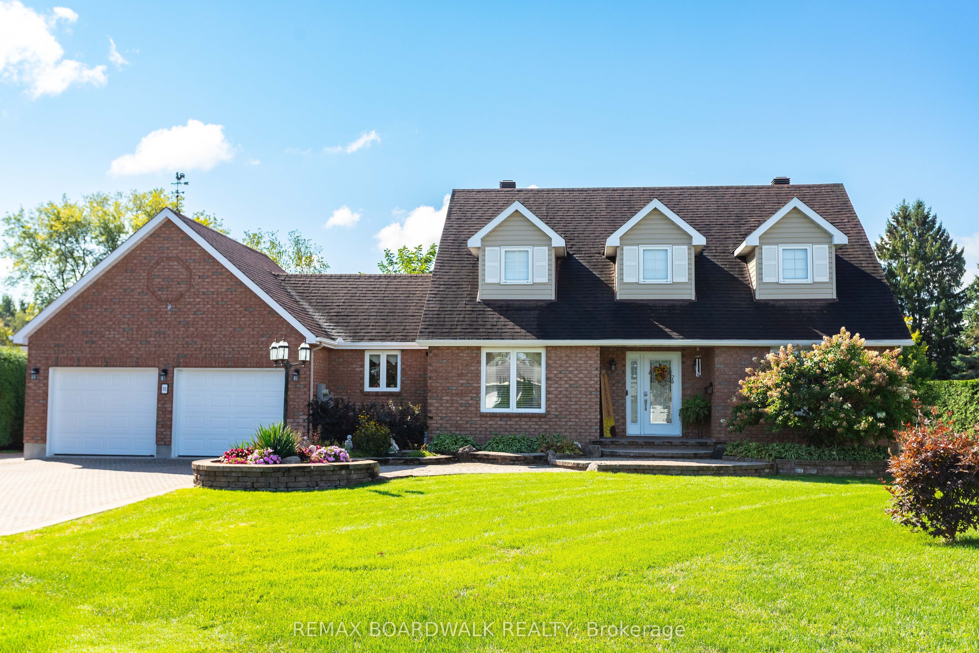 32 Faucher Boulevard Property Photo 1