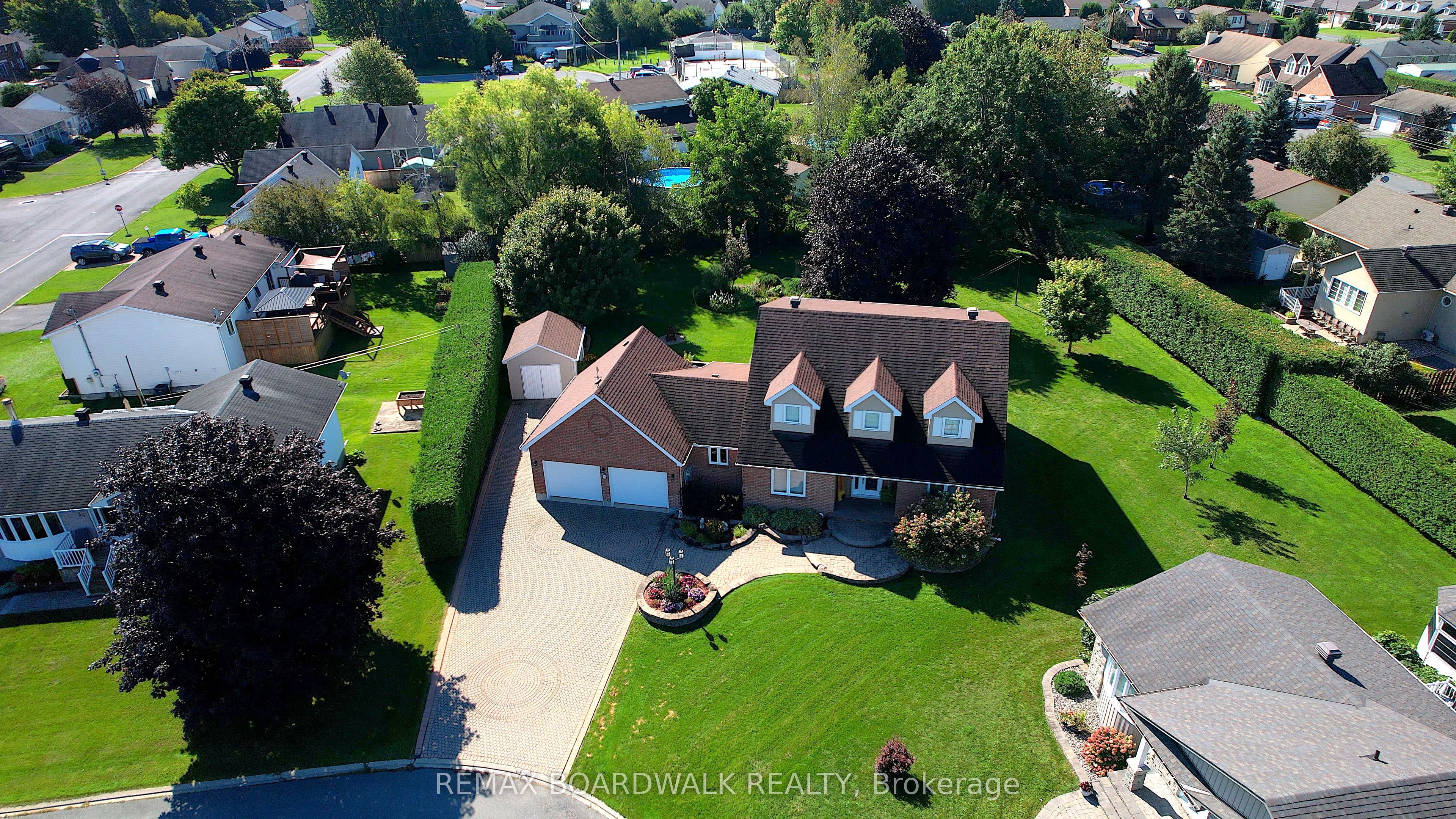 32 Faucher Boulevard Property Photo 4