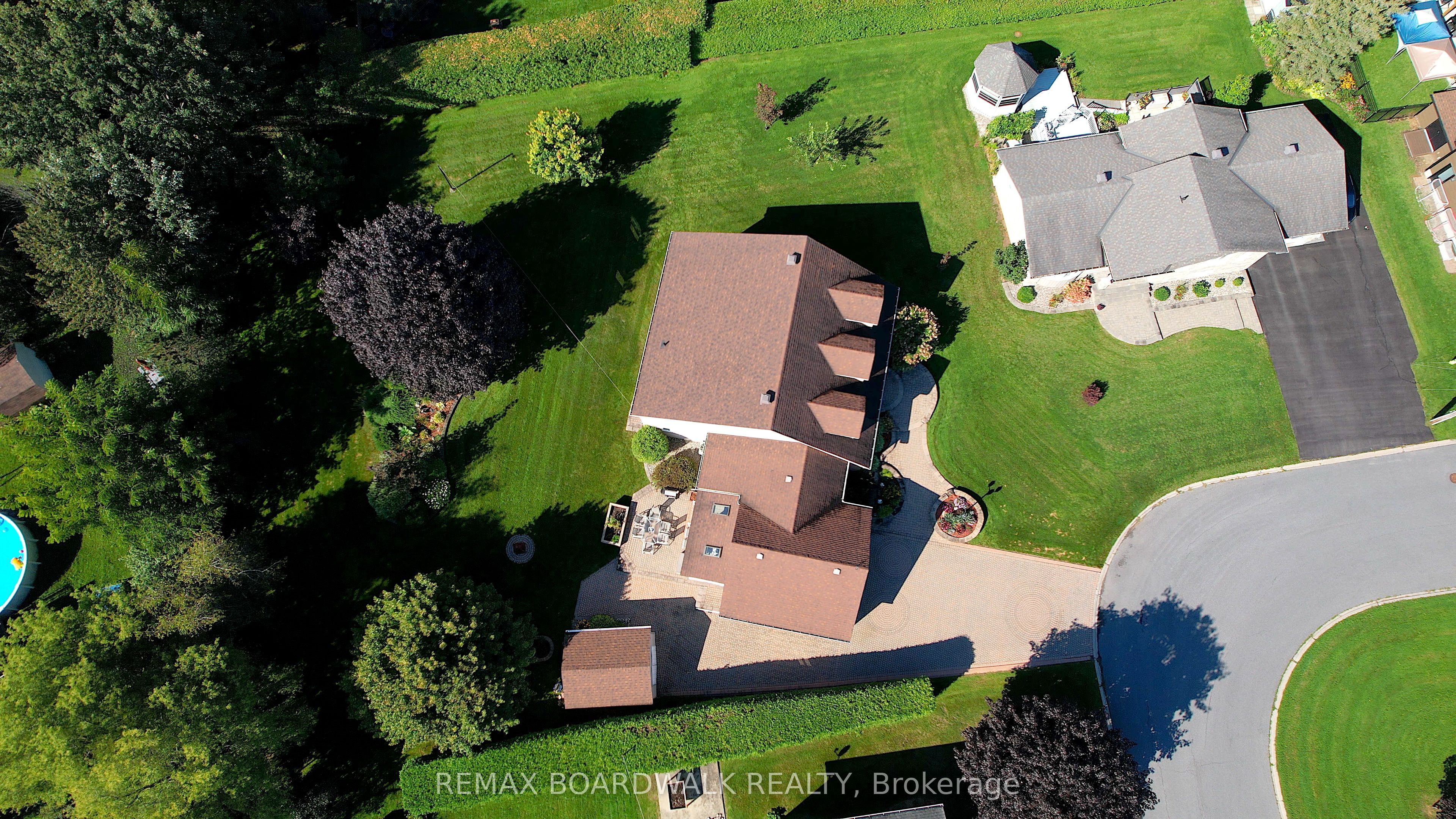 32 Faucher Boulevard Property Photo 6