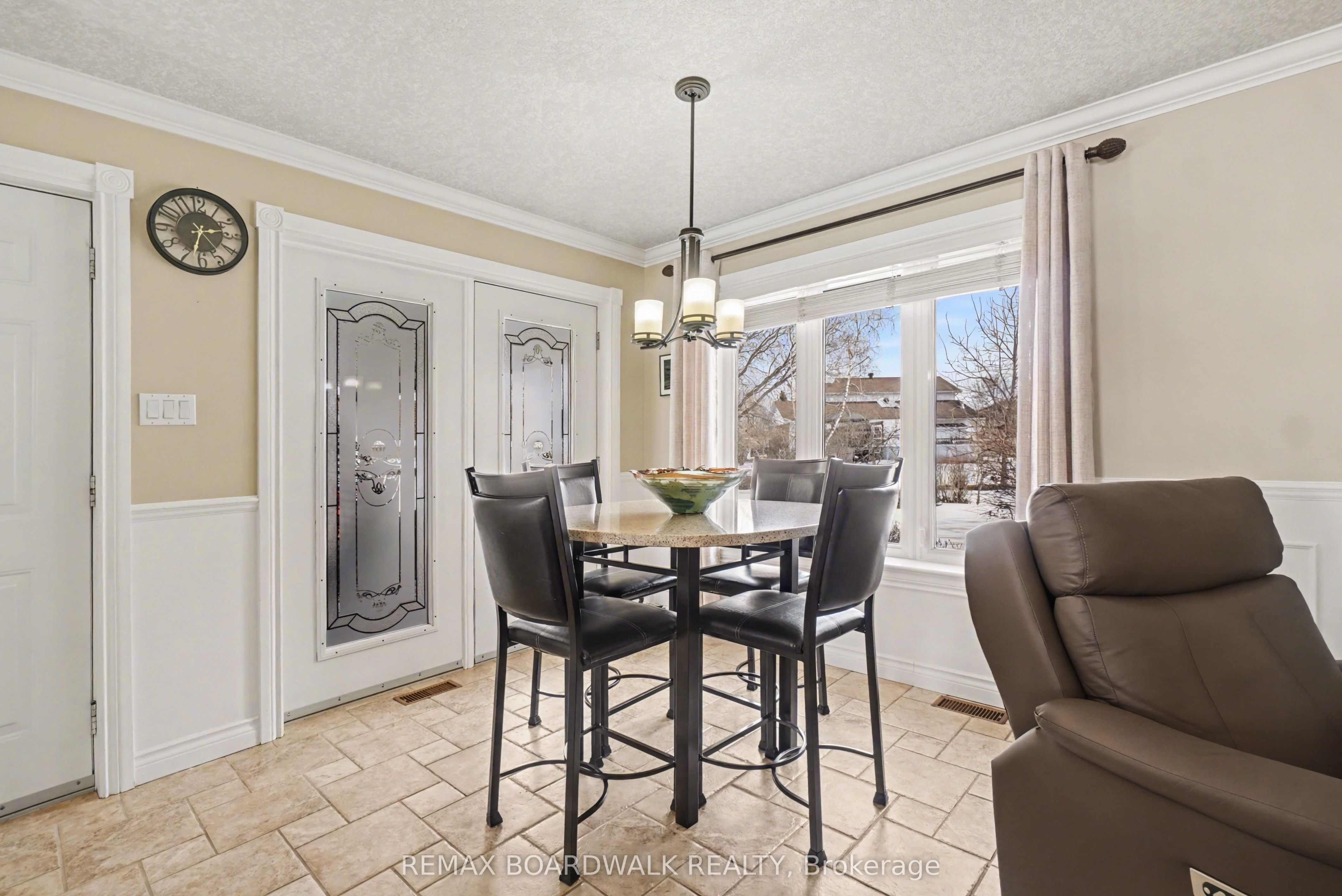 32 Faucher Boulevard Property Photo 11
