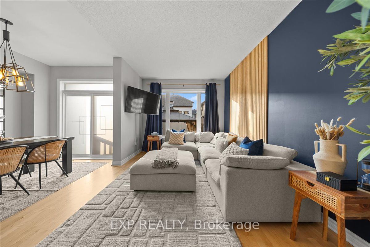 255 Shinleaf Crescent Property Photo 17