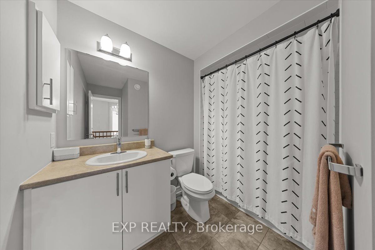255 Shinleaf Crescent Property Photo 27