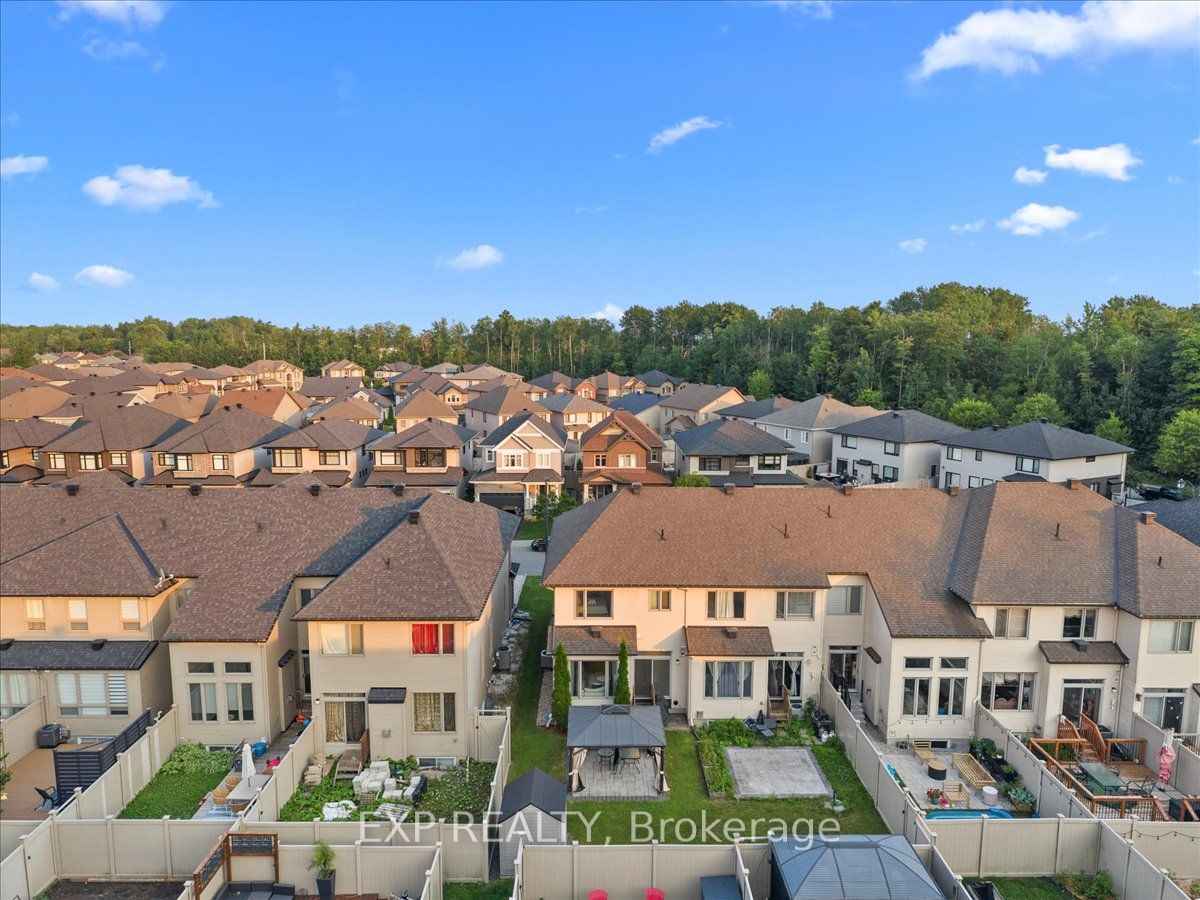 255 Shinleaf Crescent Property Photo 45