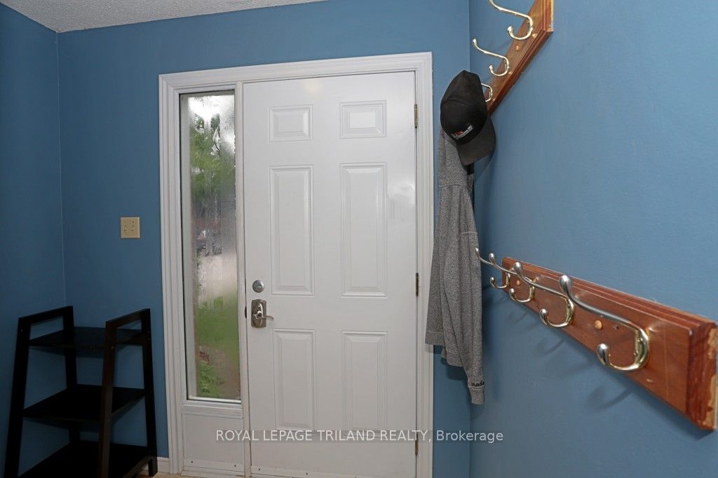 131 Bonaventure Drive 2 Property Photo 3