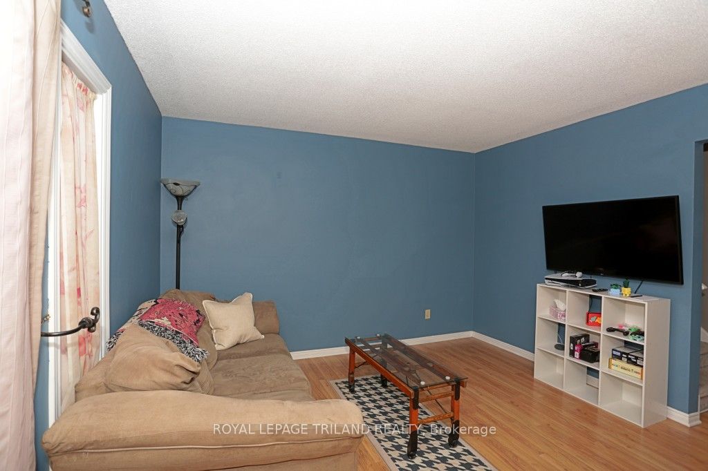 131 Bonaventure Drive 2 Property Photo 5