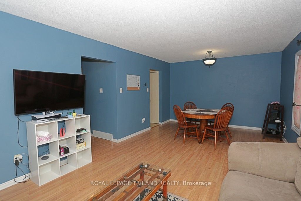 131 Bonaventure Drive 2 Property Photo 6