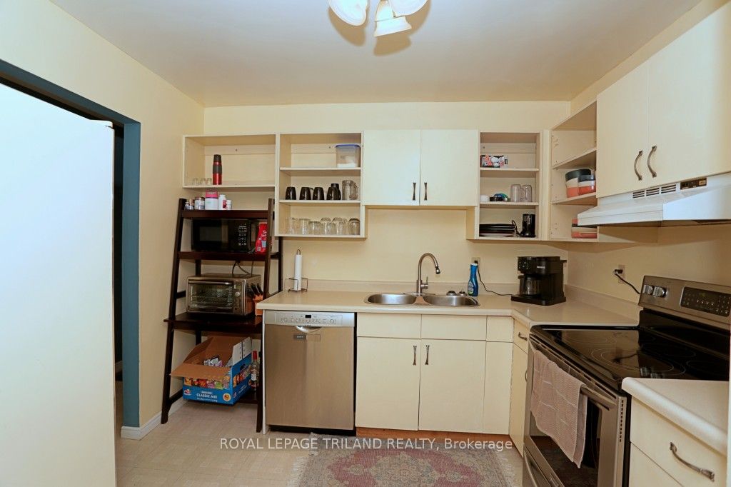 131 Bonaventure Drive 2 Property Photo 10