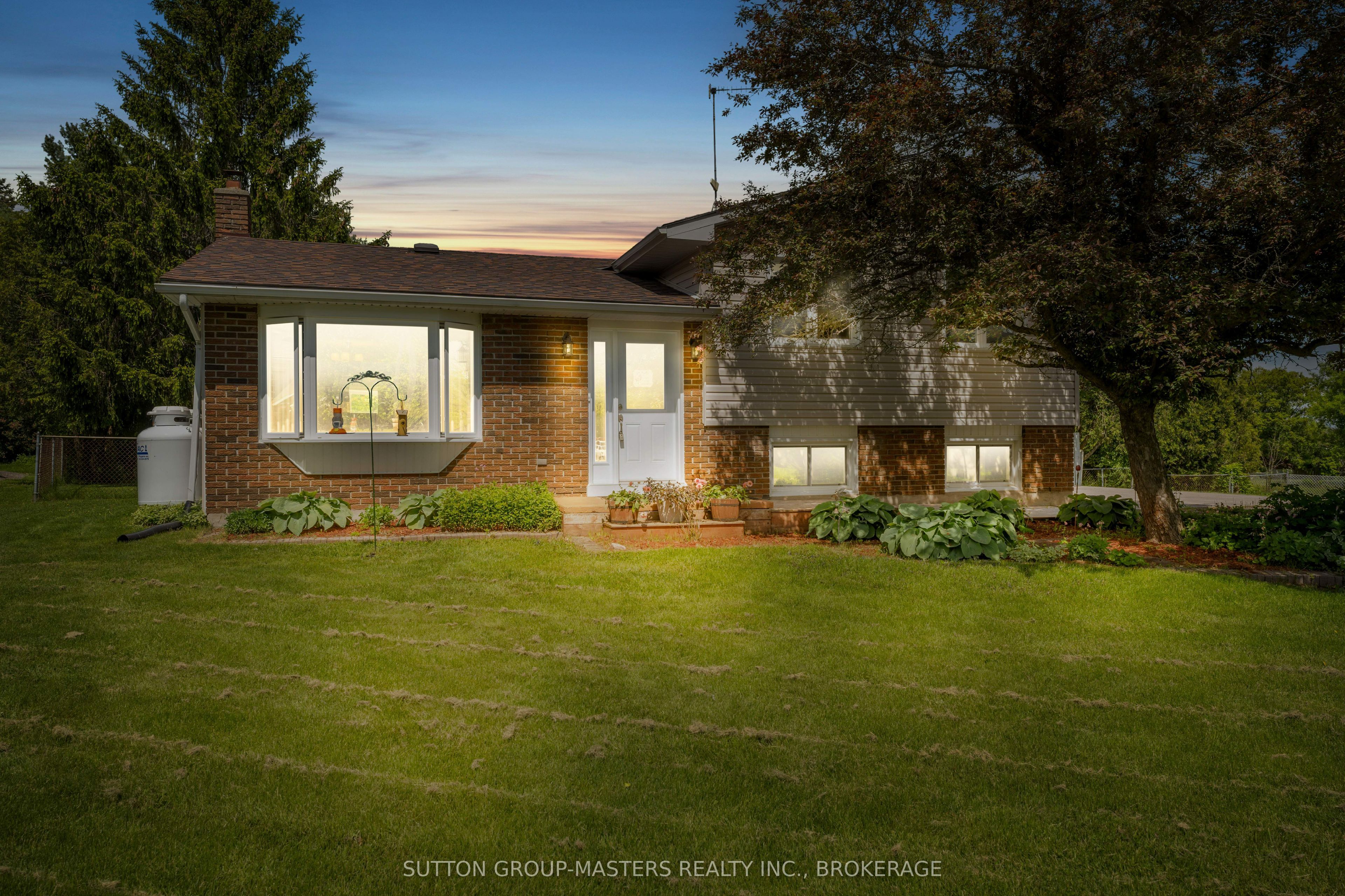 21 McDonald Crescent Property Photo 1