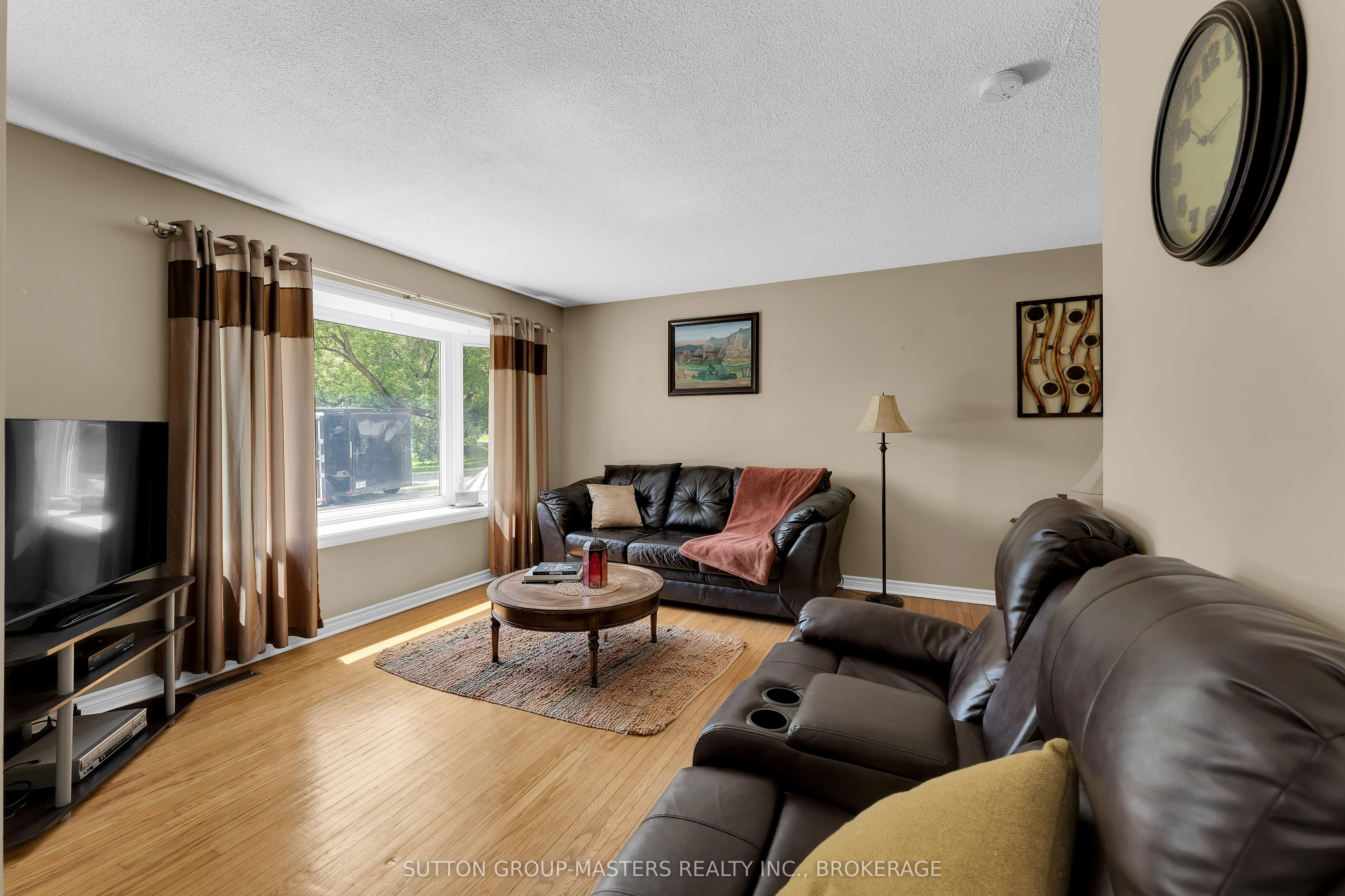 21 Mcdonald Crescent Property Photo 8