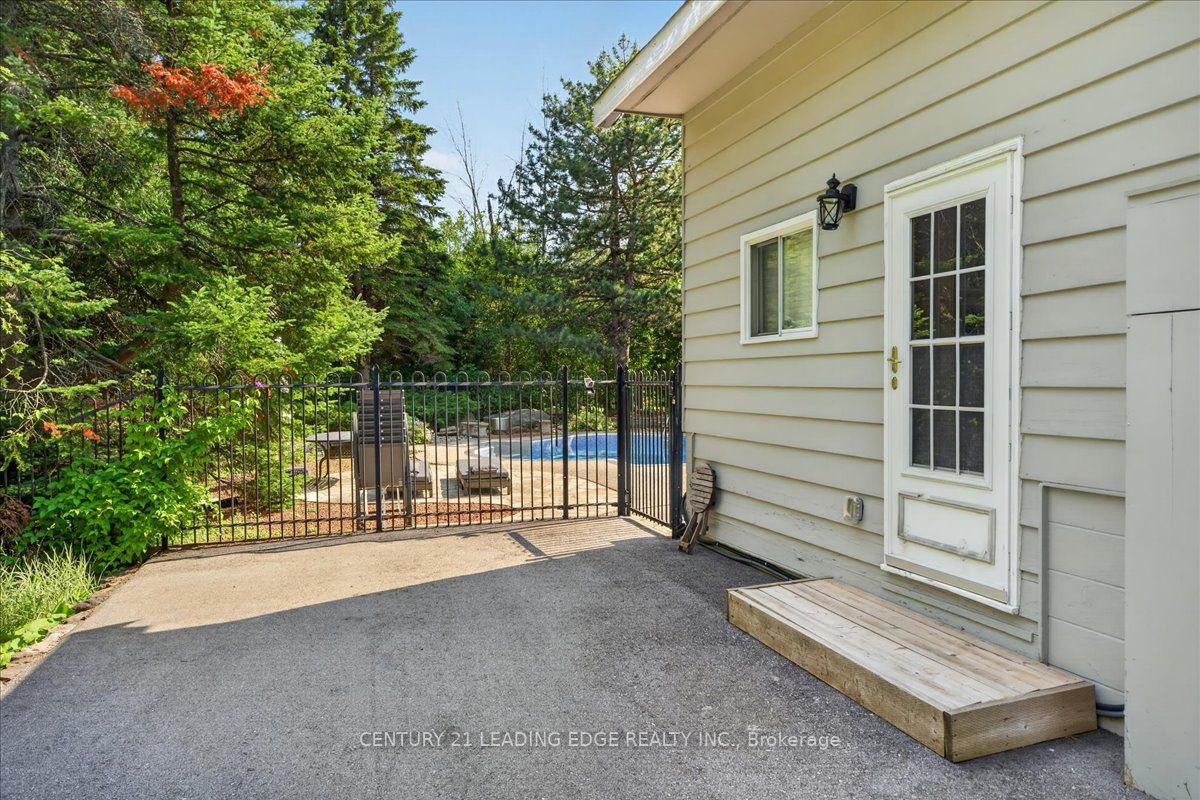 143 Campbell Crescent Property Photo 16