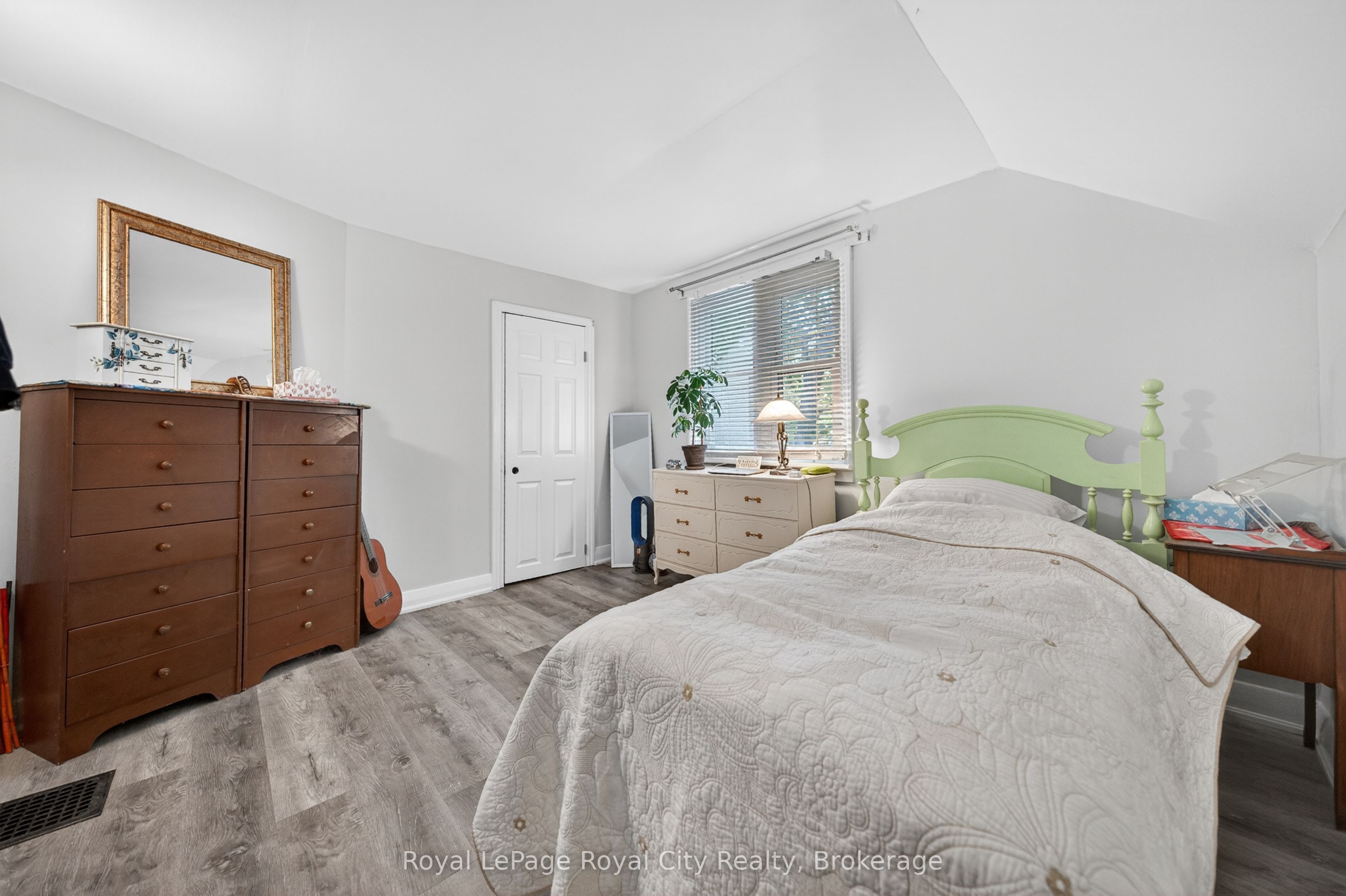 157 Grange Street Property Photo 27
