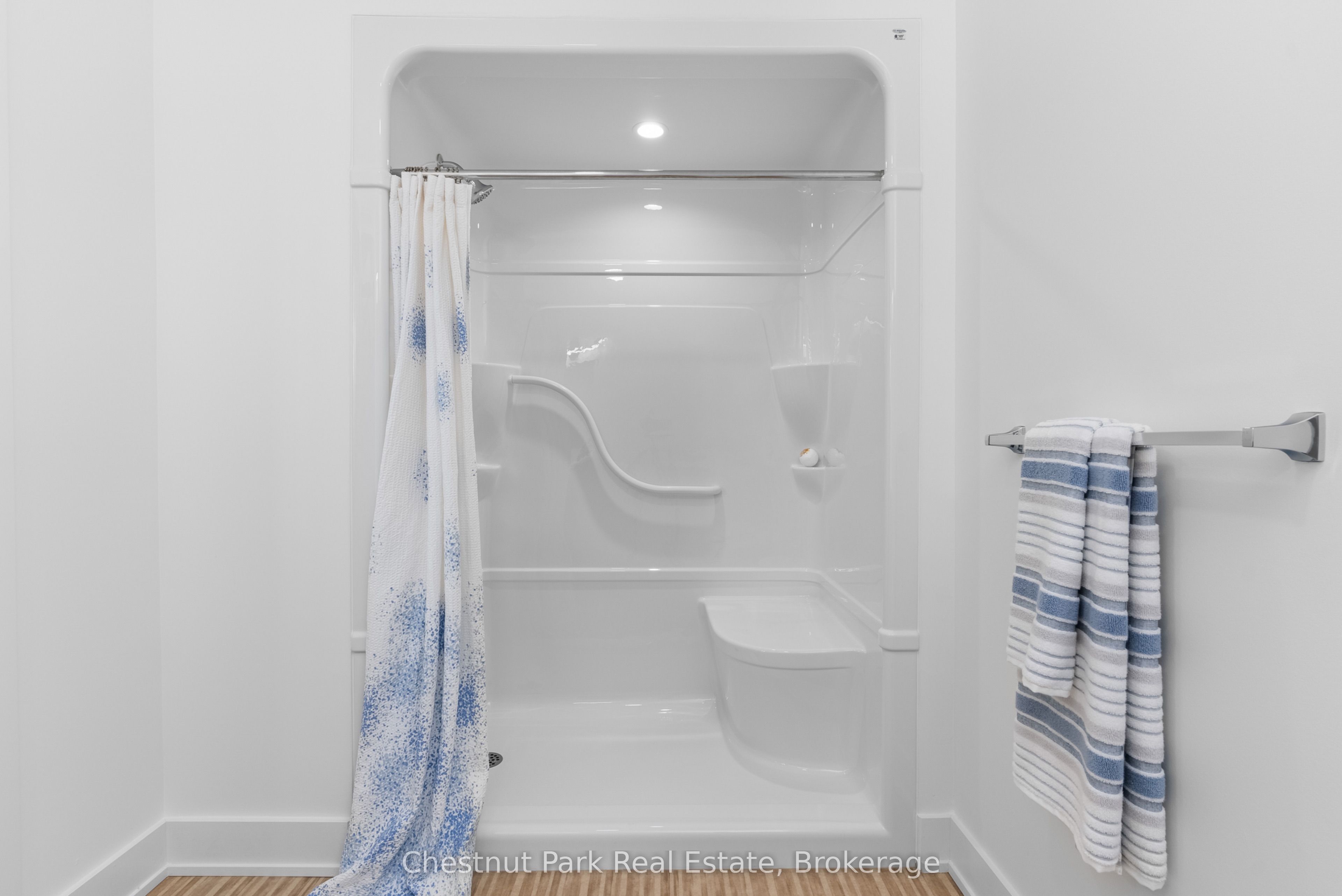 520 Isaac Street (studio Suite) Property Photo 10