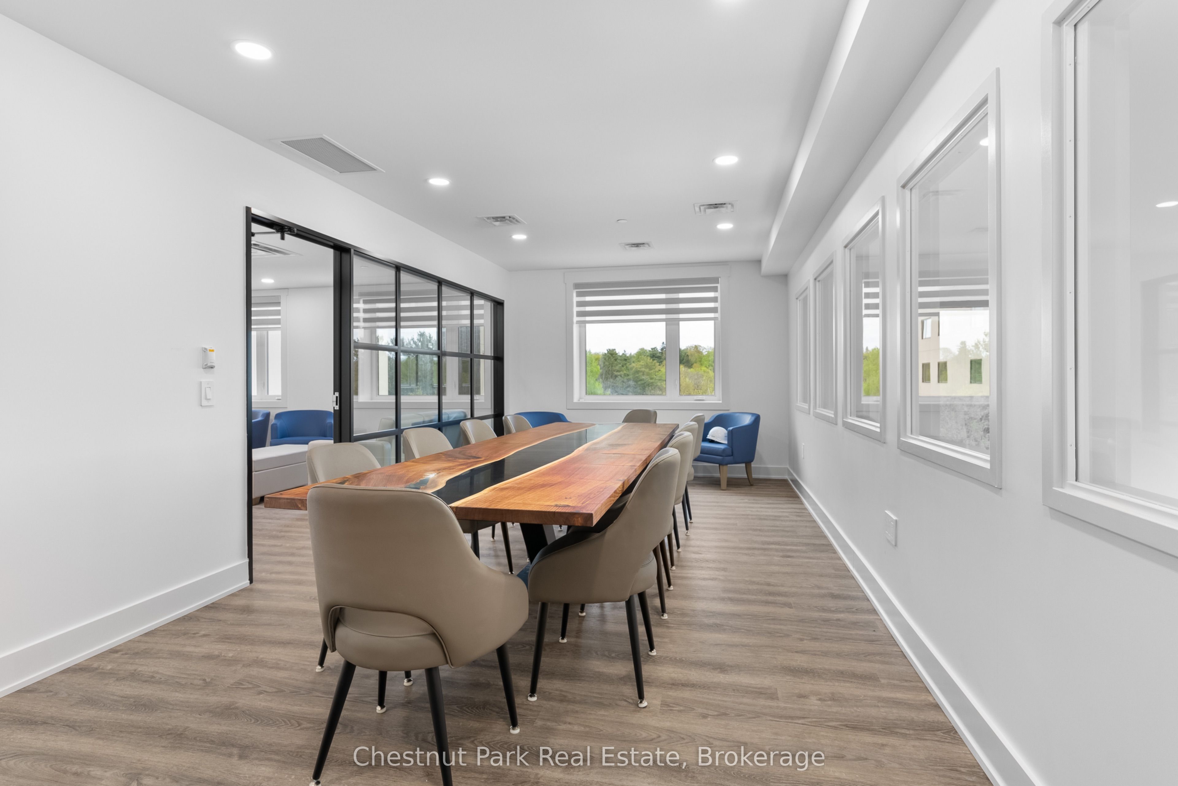 520 Isaac Street (studio Suite) Property Photo 24