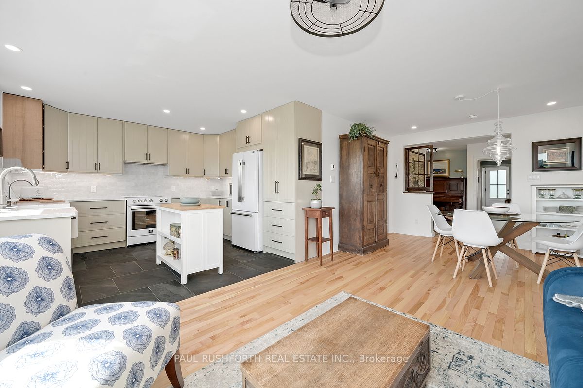 4153 Birchgrove Road Property Photo 9