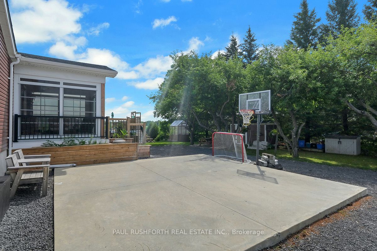 4153 Birchgrove Road Property Photo 37