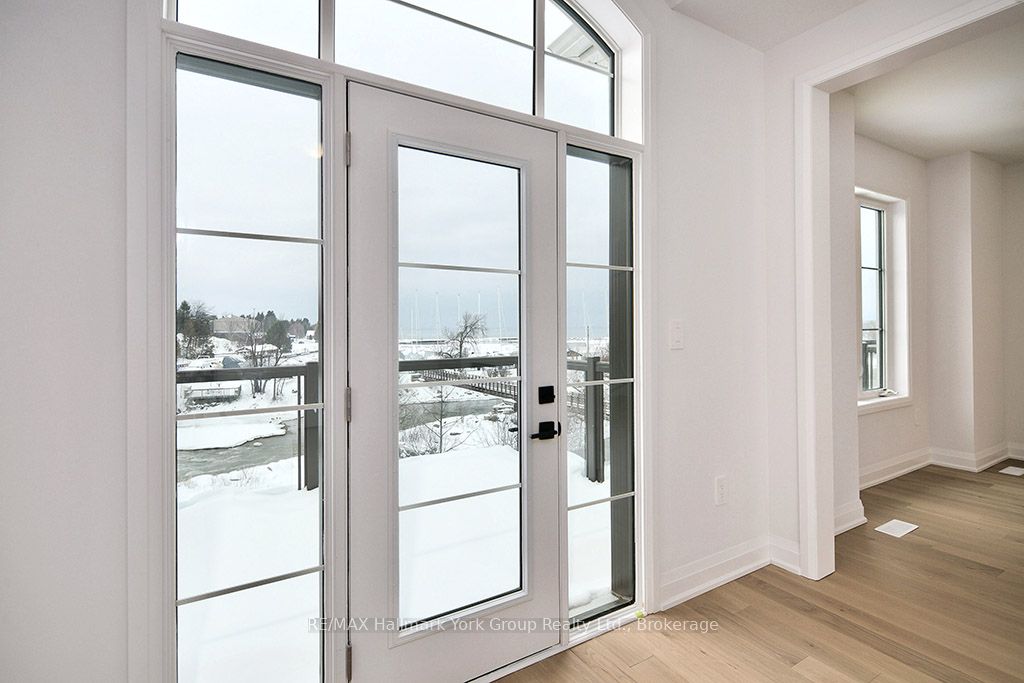5-11 Bay Street E Property Photo 44