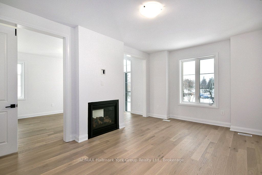 5-11 Bay Street E Property Photo 46