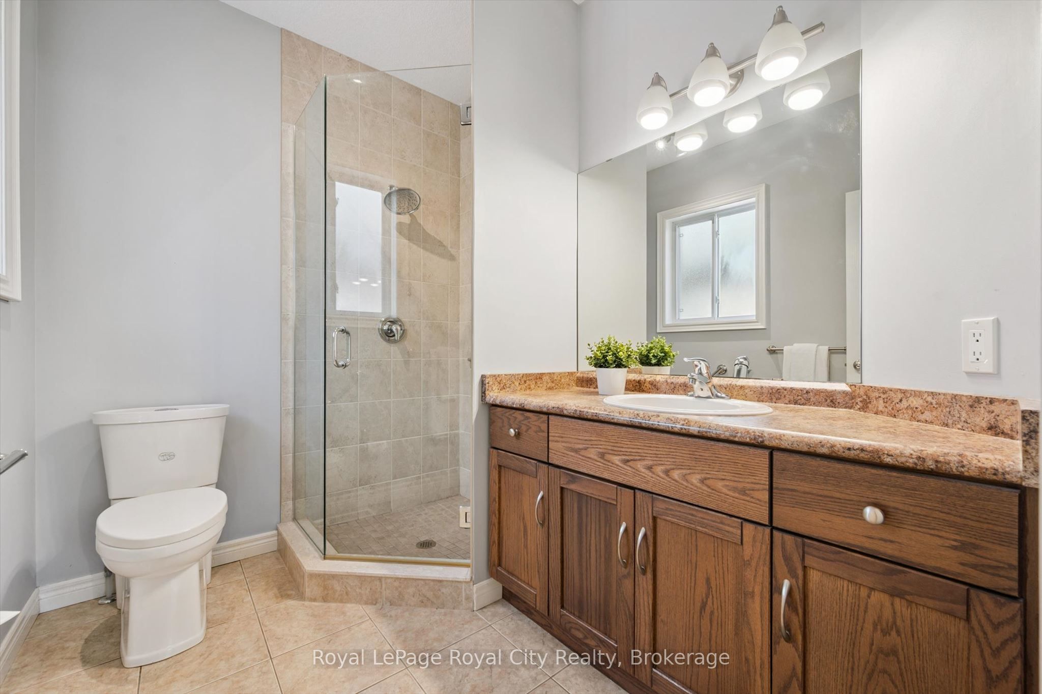 60a Eastview Road Property Photo 23
