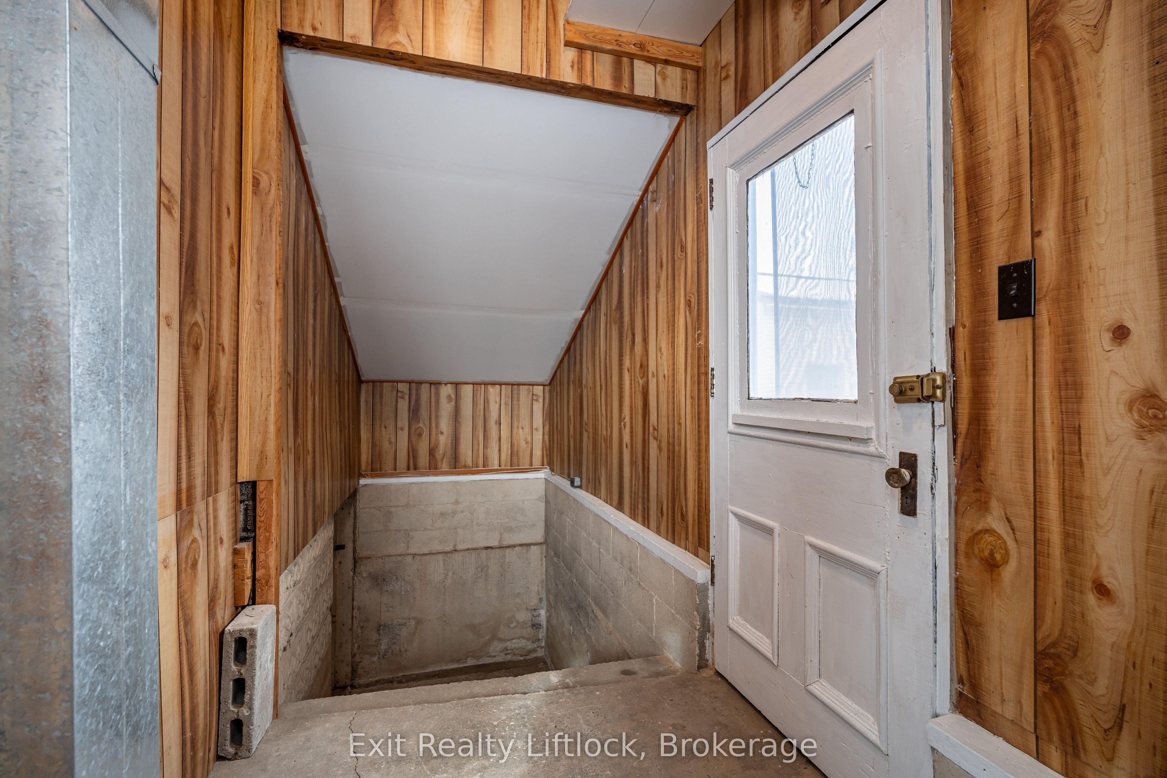 1301 County Rd 28 Property Photo 24