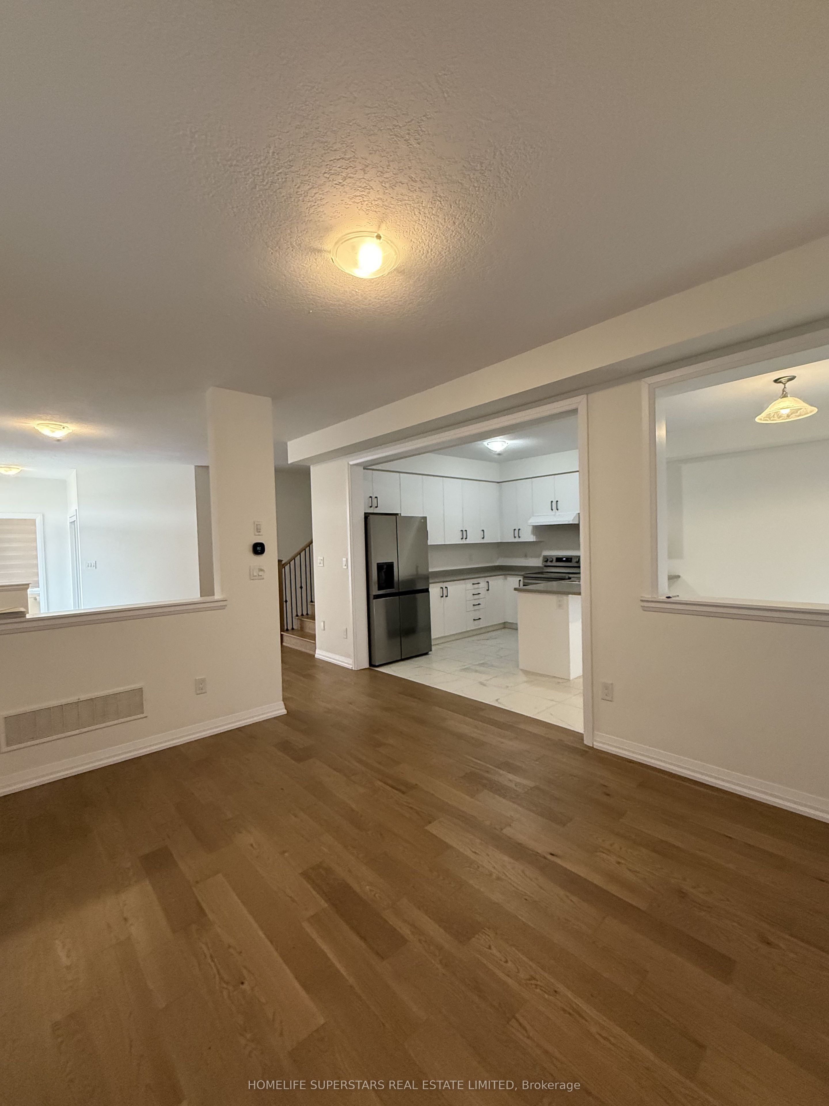 2 Stanley Avenue Property Photo 24