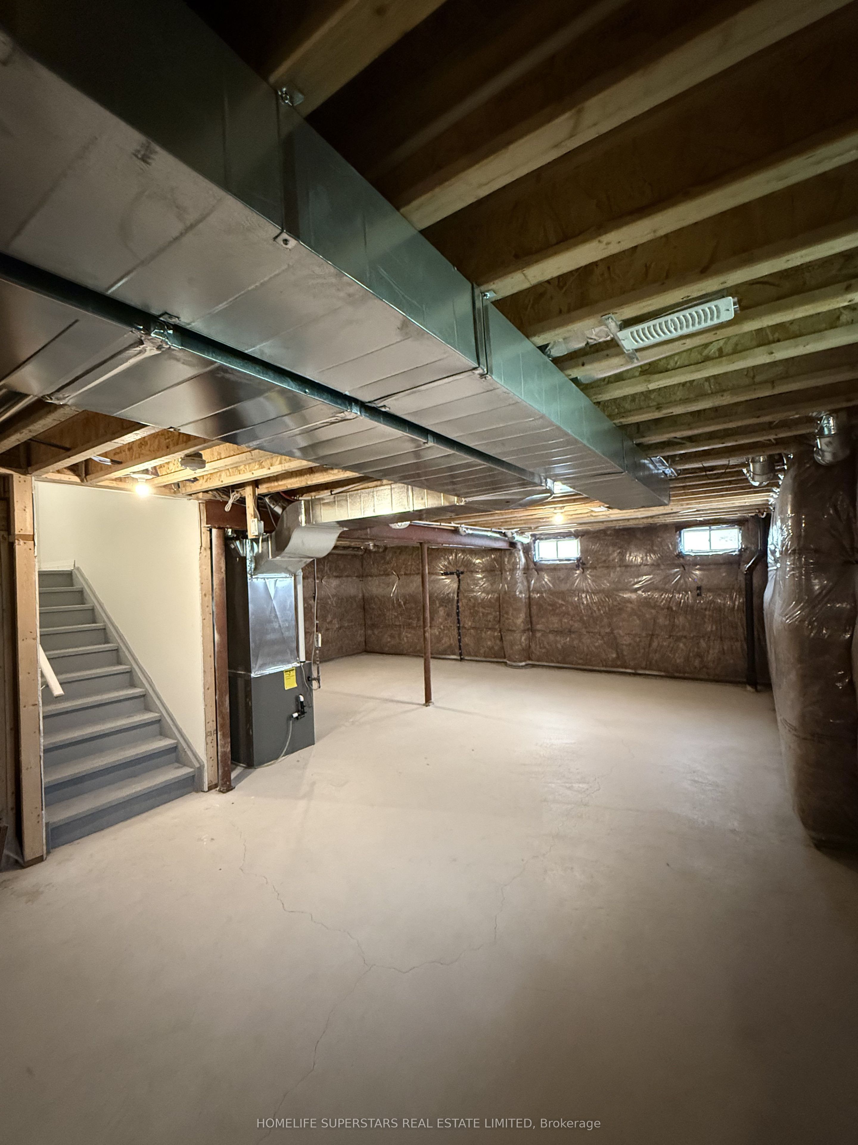 2 Stanley Avenue Property Photo 29