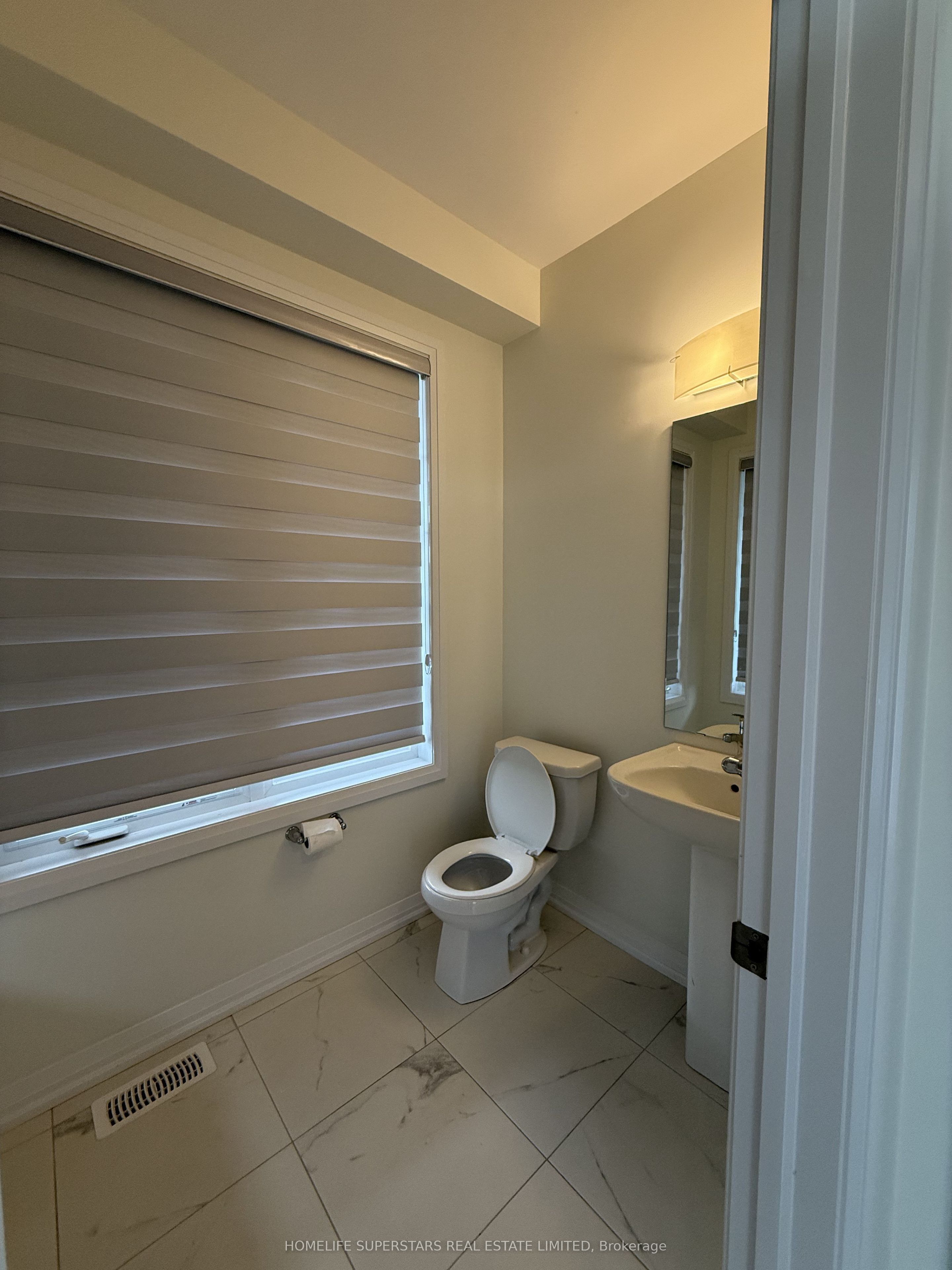 2 Stanley Avenue Property Photo 31