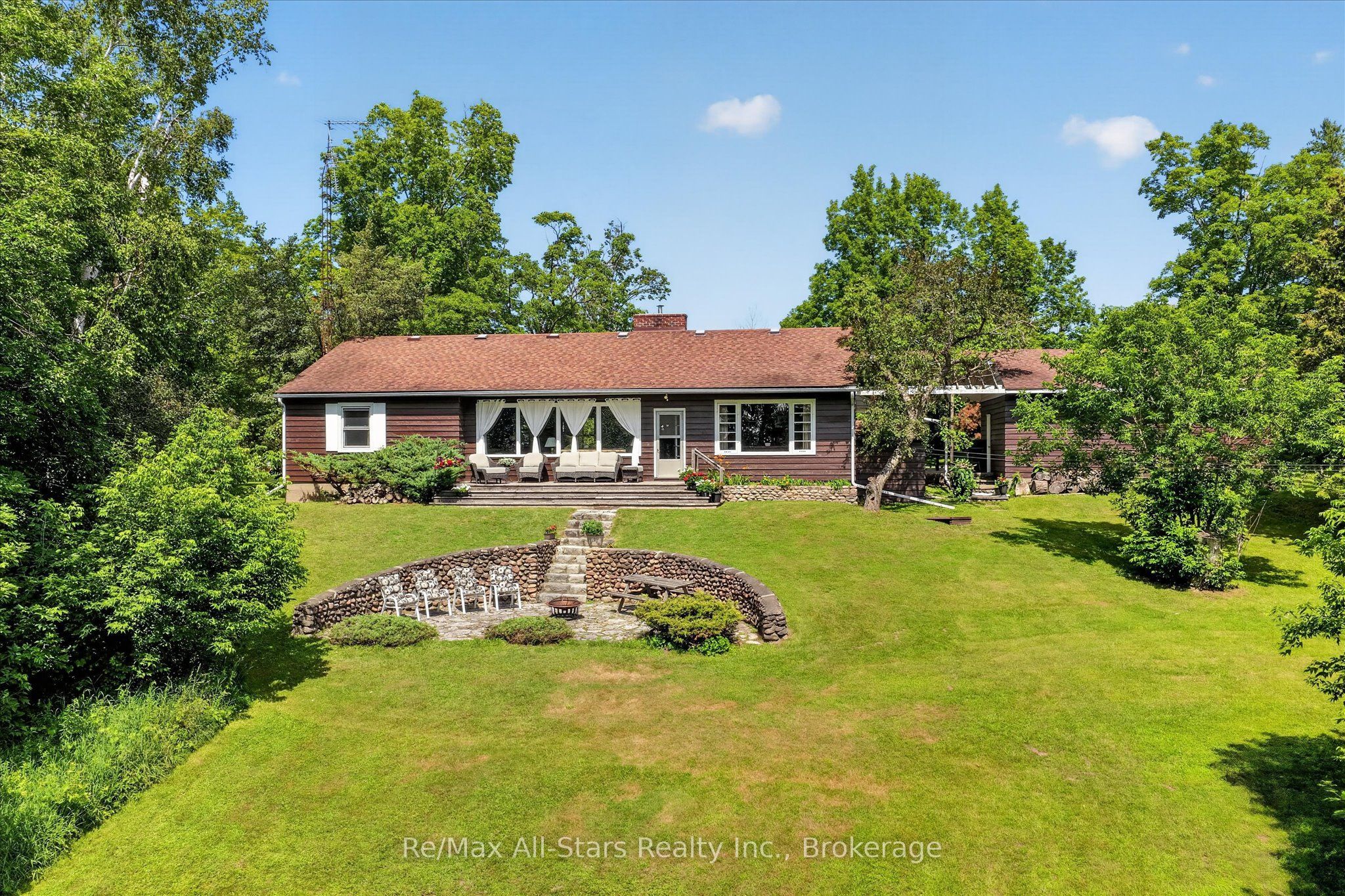 85 Grandy Road Property Photo 7