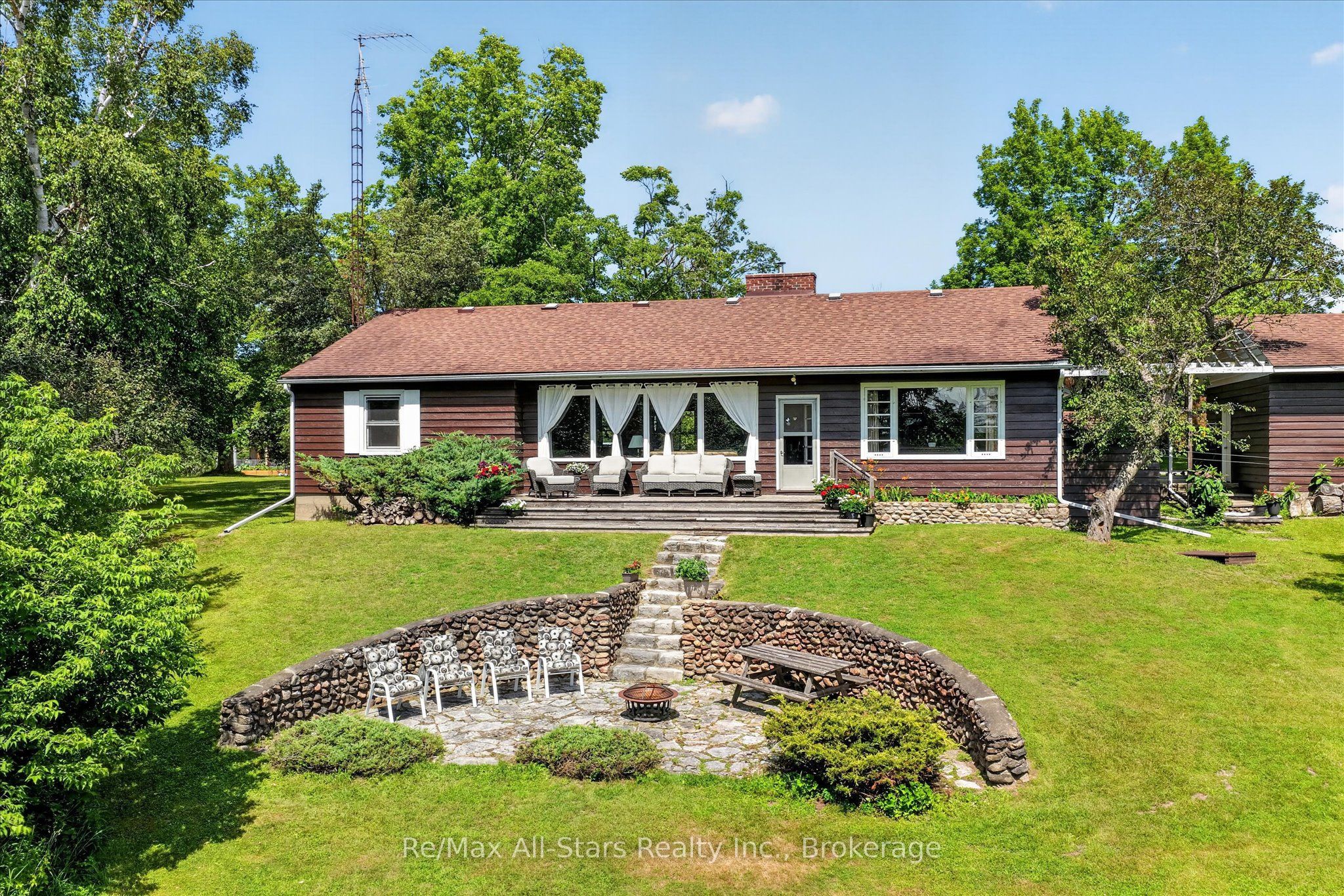 85 Grandy Road Property Photo 8