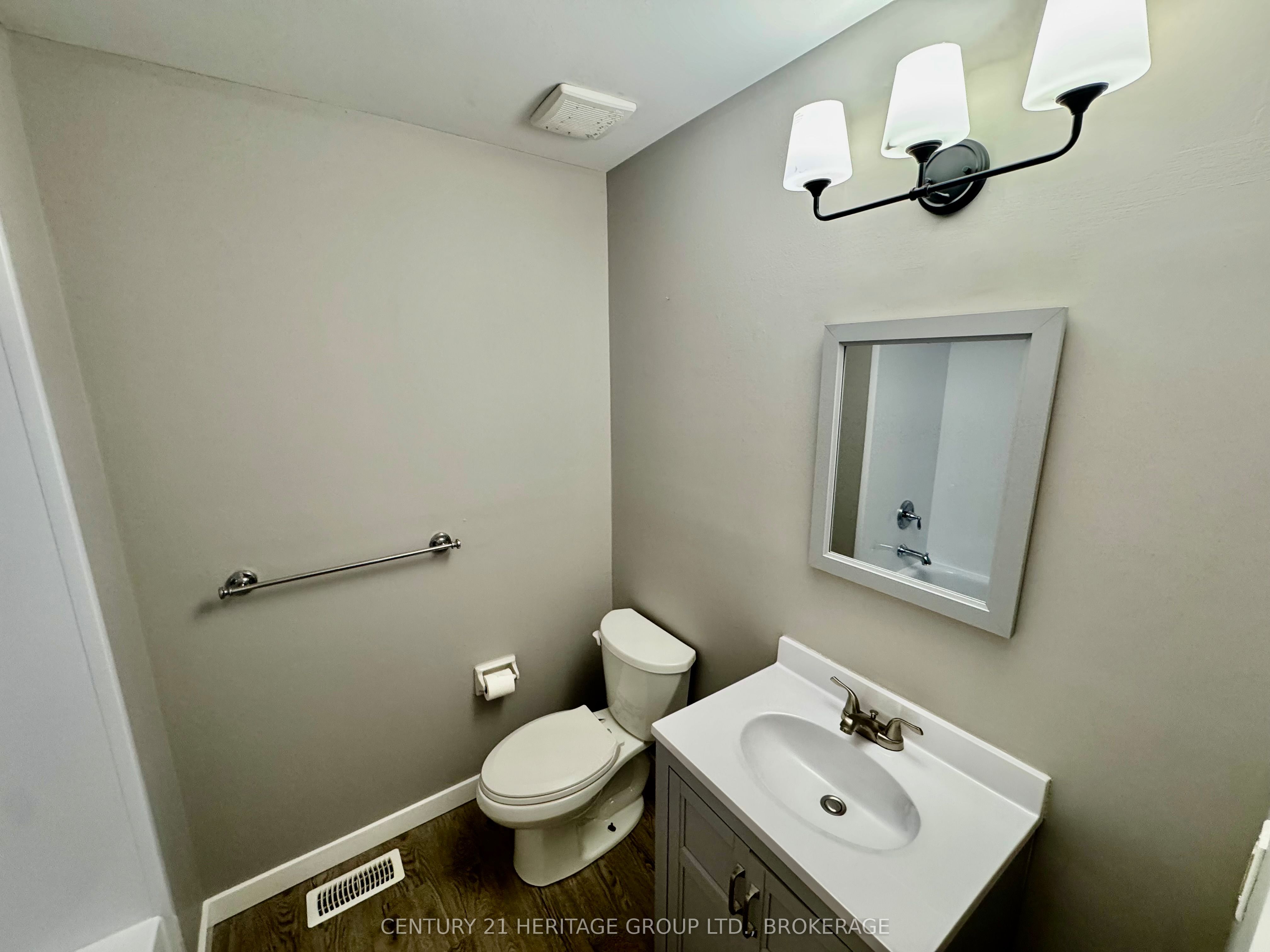 356 Owens Crescent Property Photo 11
