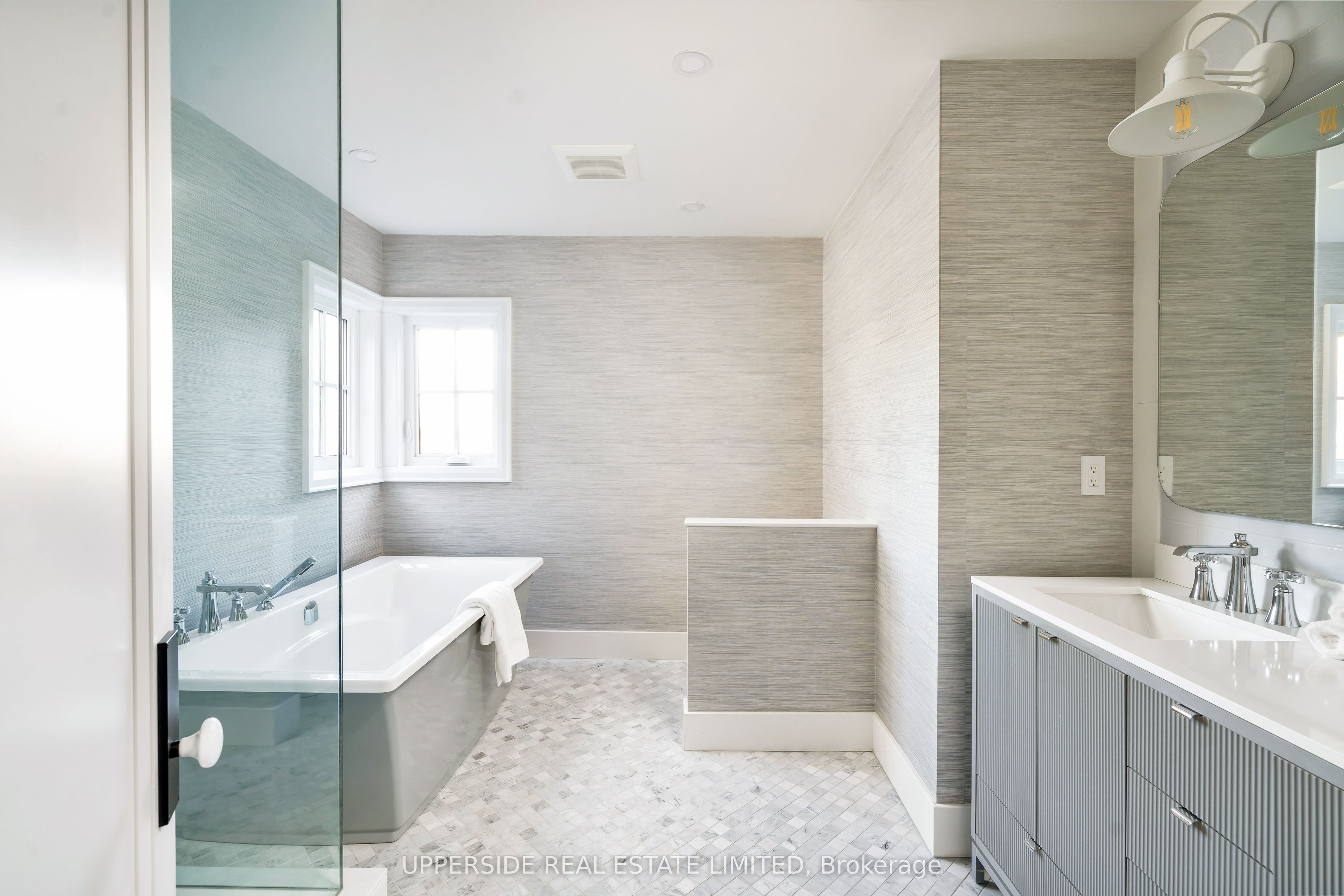 15886 Niagara Parkway Property Photo 42