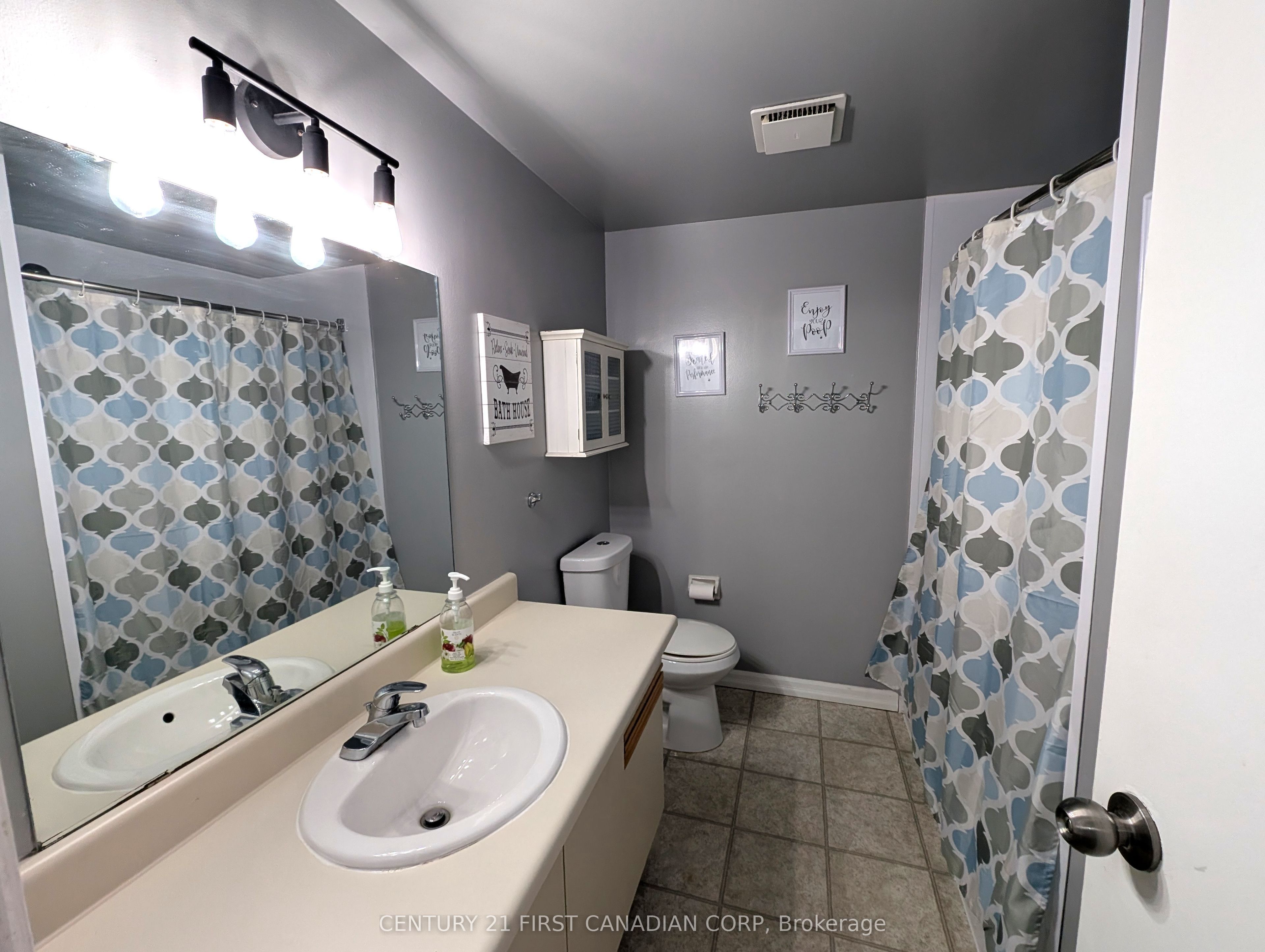 110 Deveron Crescent 49 Property Photo 13
