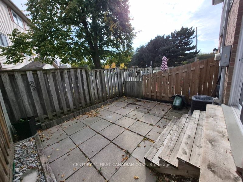 110 Deveron Crescent 49 Property Photo 21
