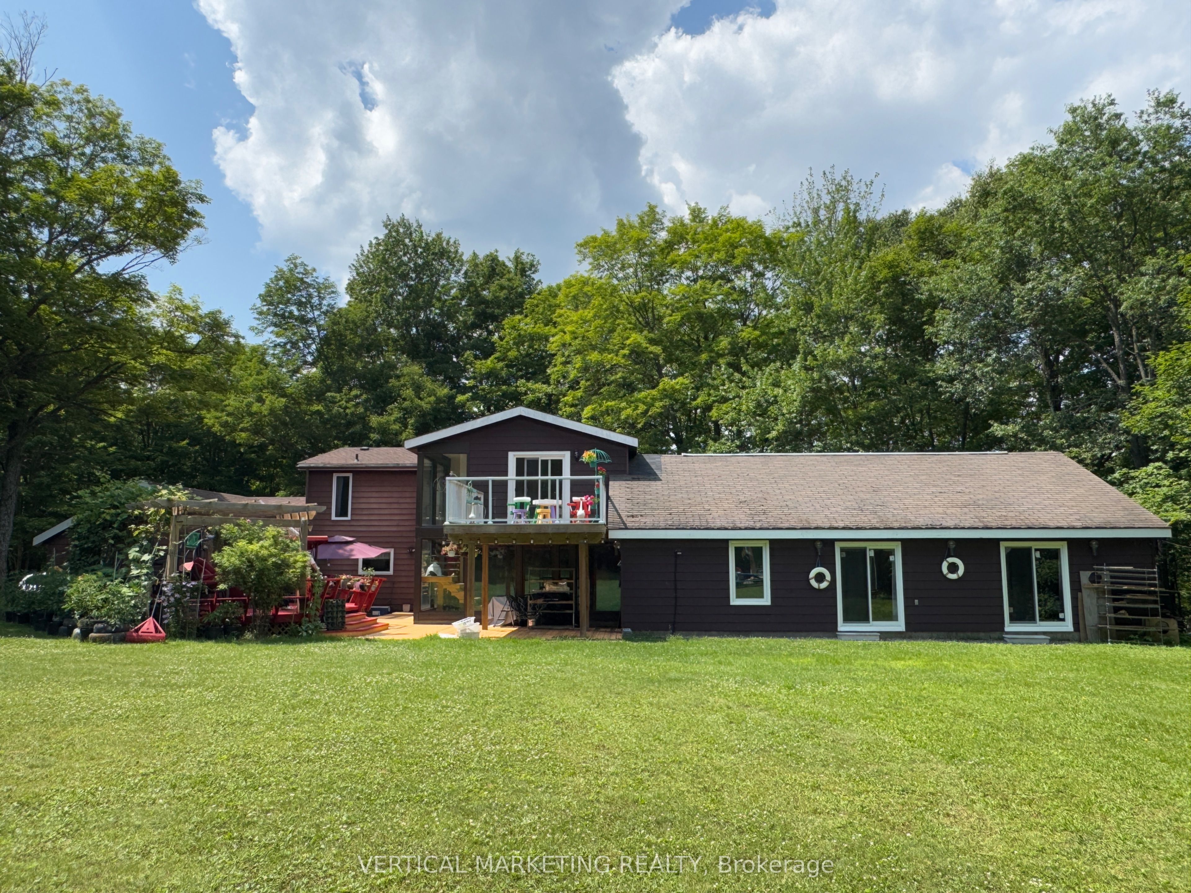 823 Relative Road Property Photo 1