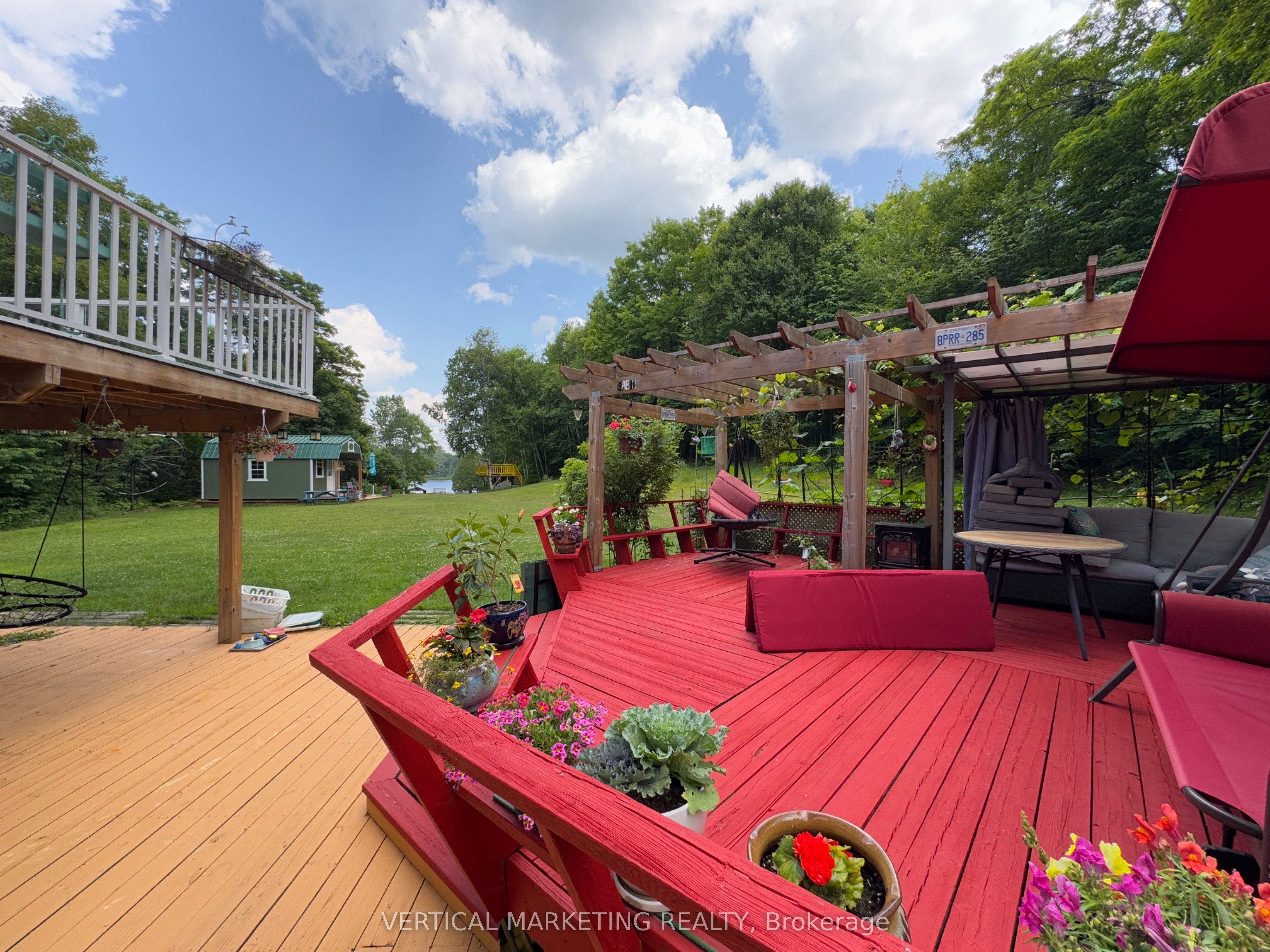 823 Relative Road Property Photo 3