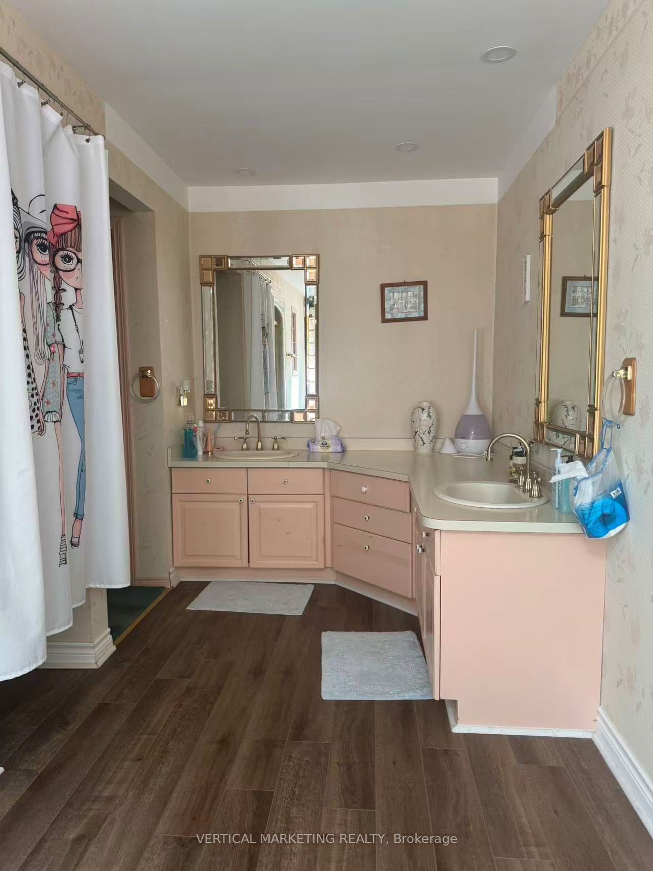 823 Relative Road Property Photo 16