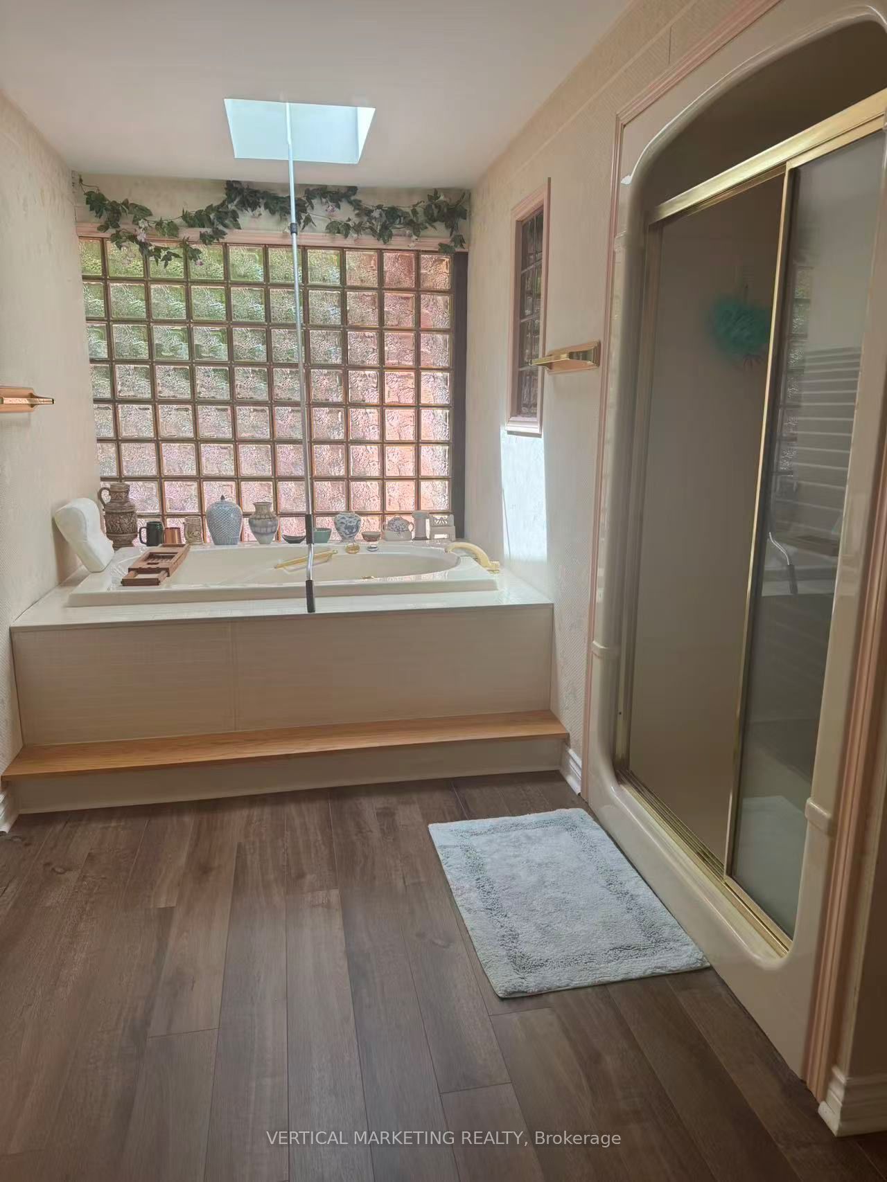 823 Relative Road Property Photo 18