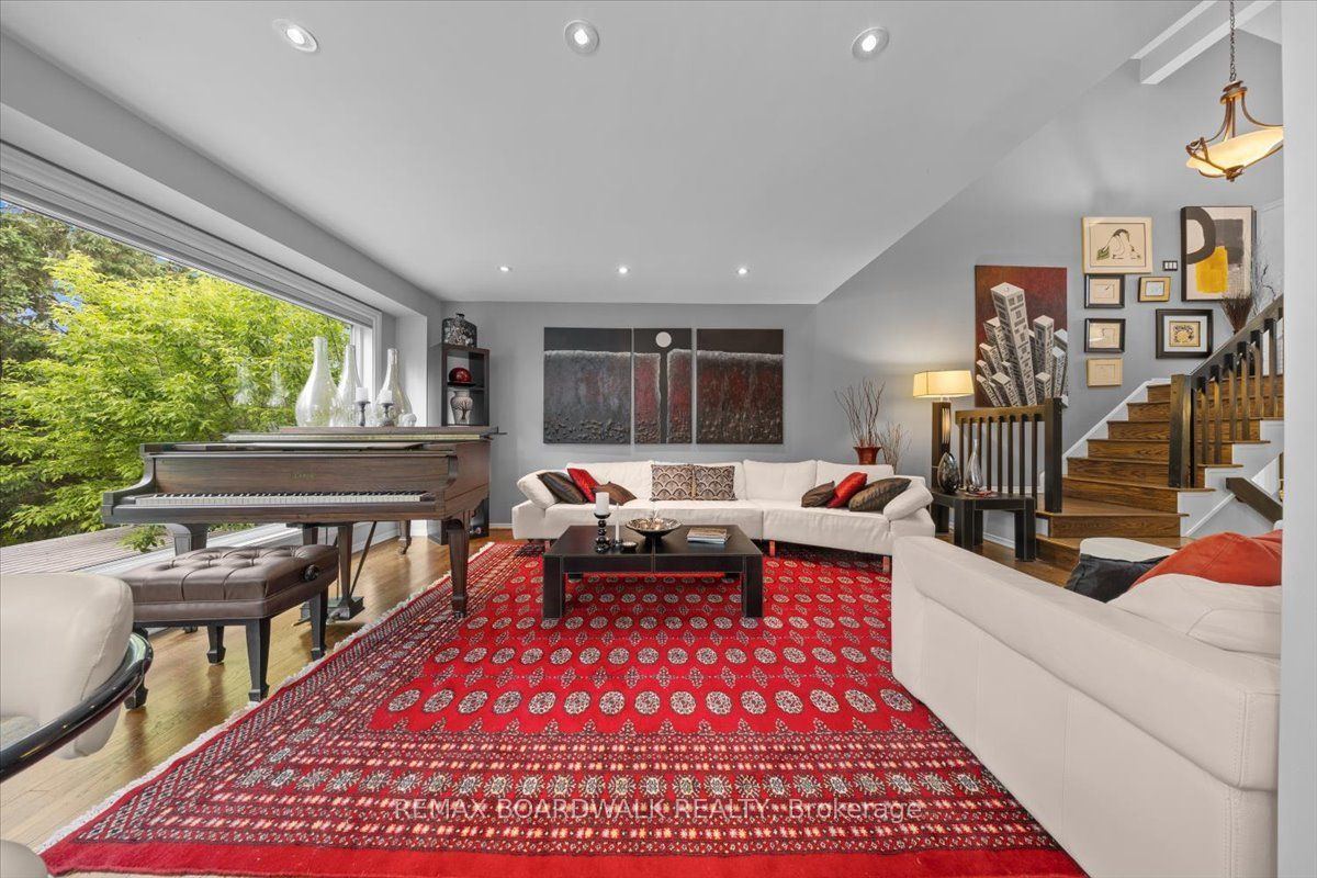 24 Hackett Street Property Photo 9