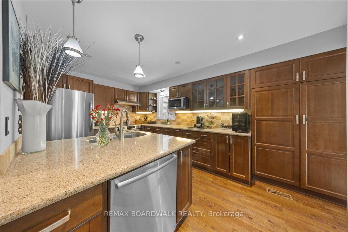 24 Hackett Street Property Photo 14