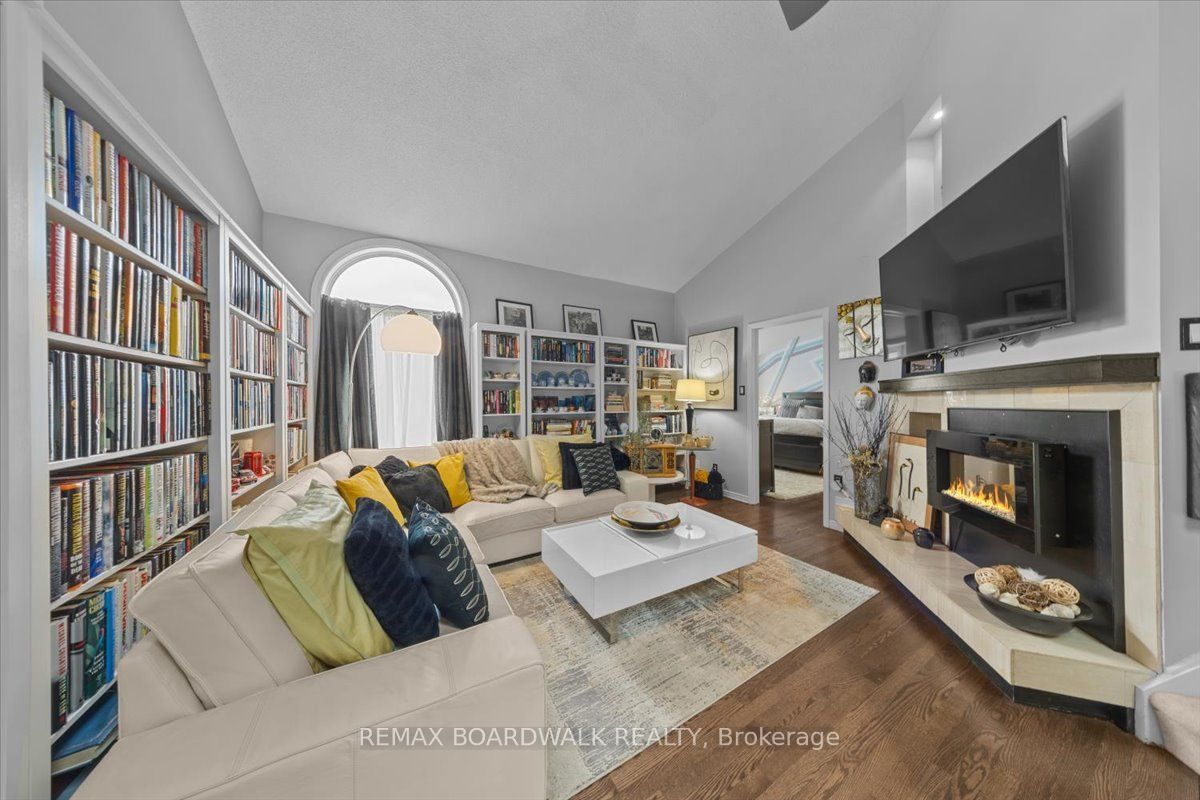 24 Hackett Street Property Photo 22