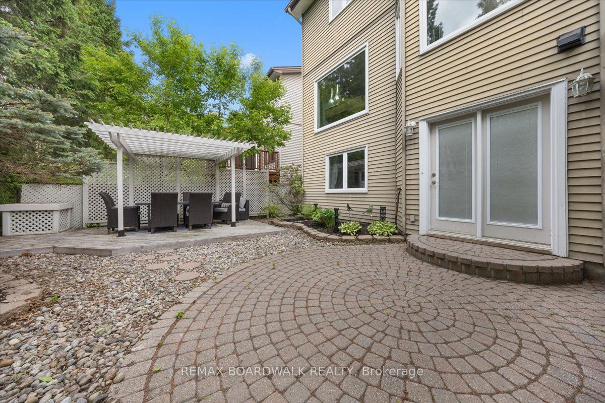 24 Hackett Street Property Photo 41