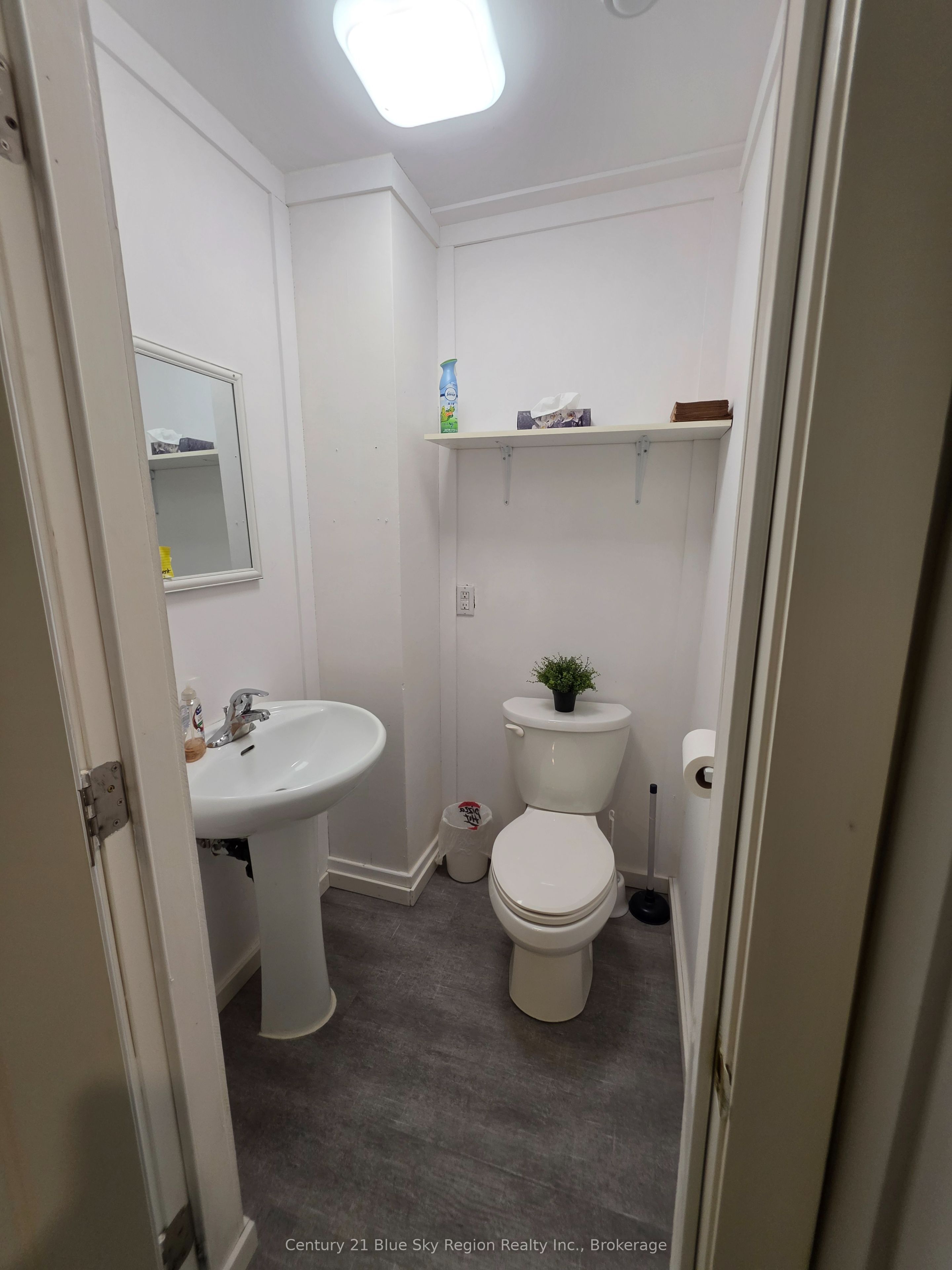 173 King Street Property Photo 8