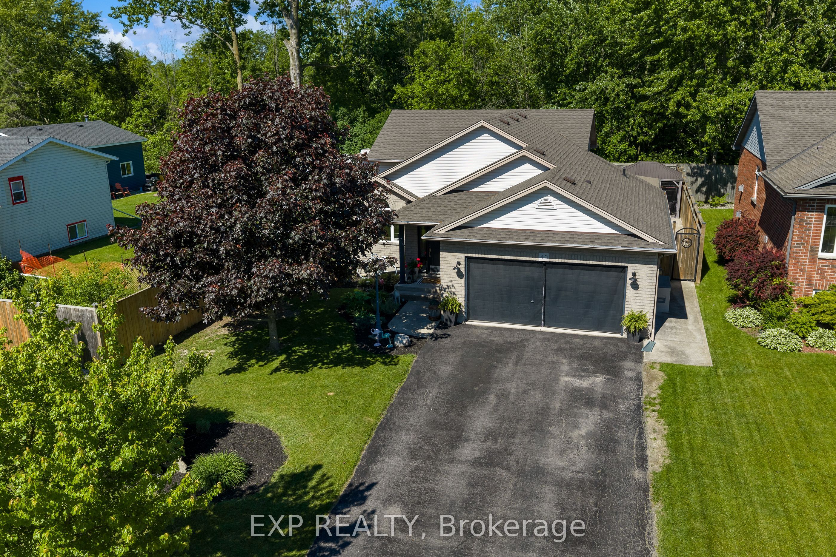 43 Thorold Avenue Property Photo 2