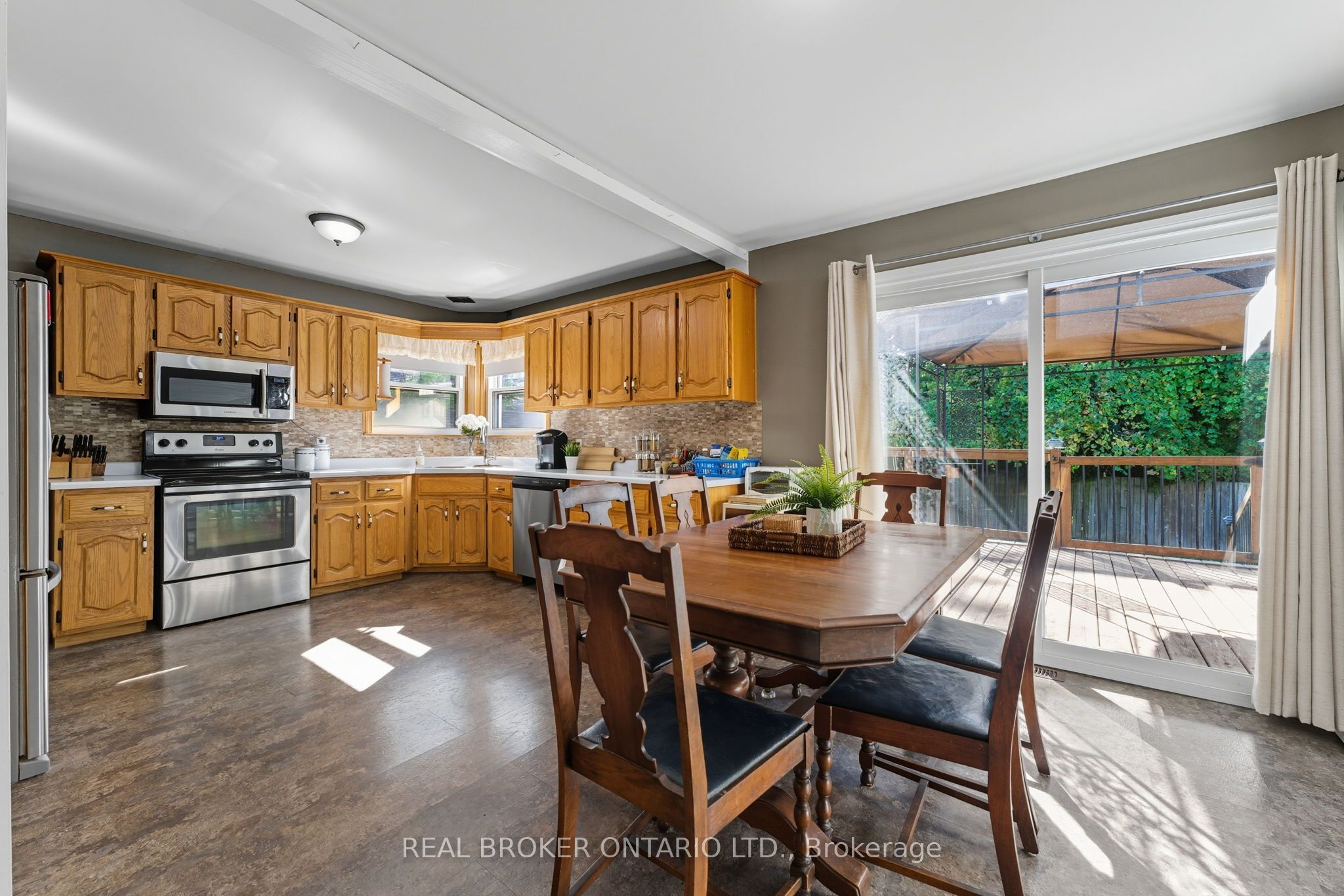 36 Gibson Drive Property Photo 12