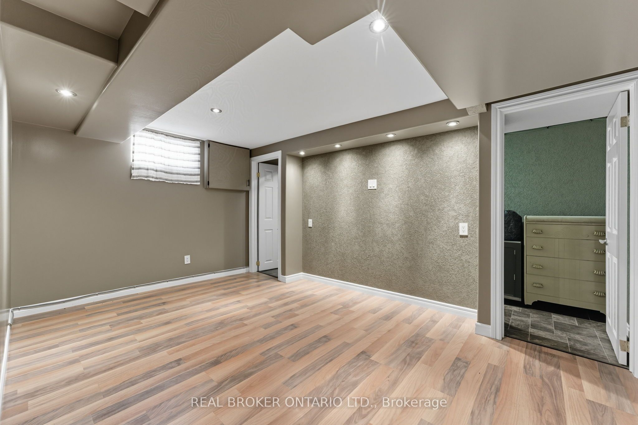 36 Gibson Drive Property Photo 22