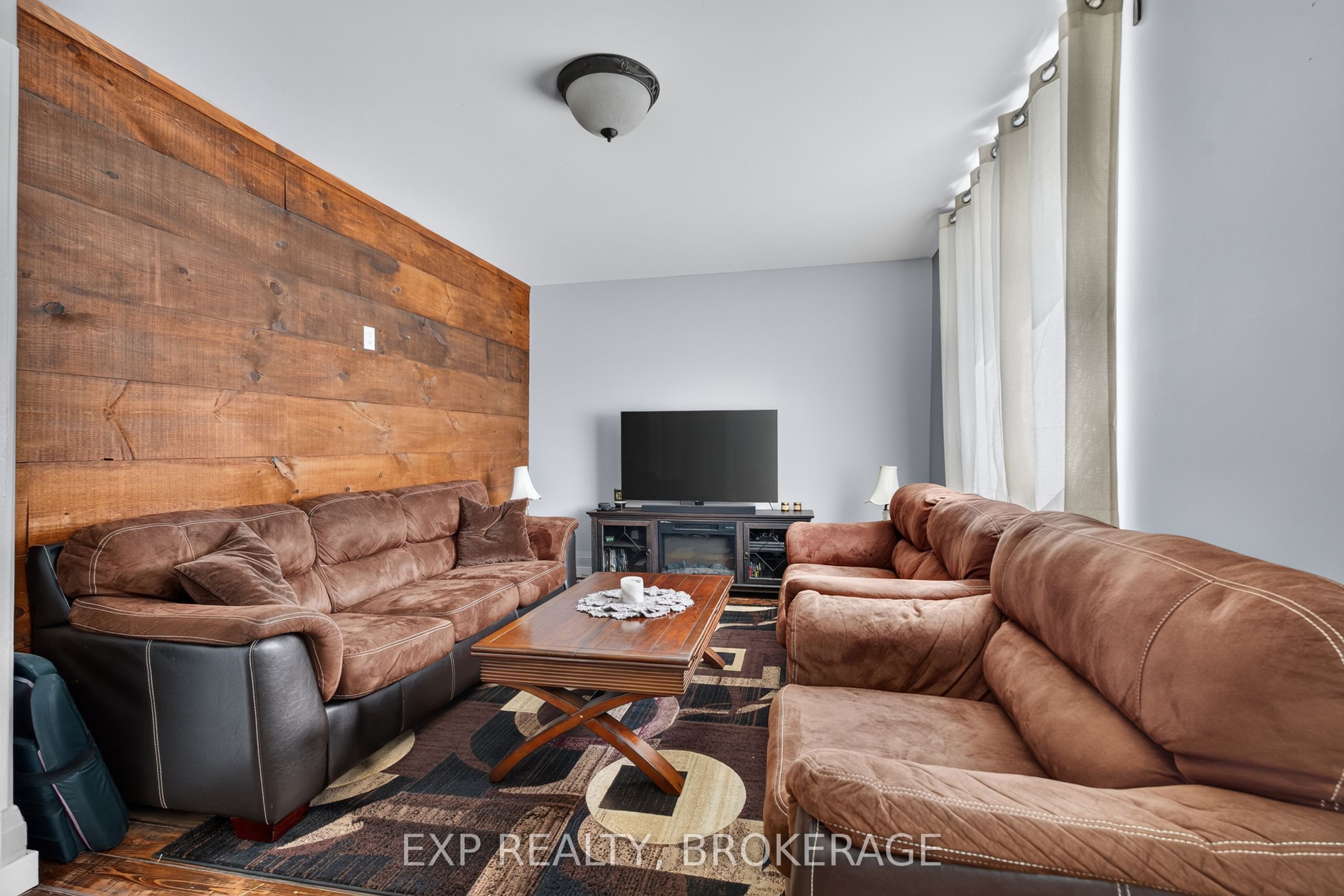 5105 Battersea Road Property Photo 7