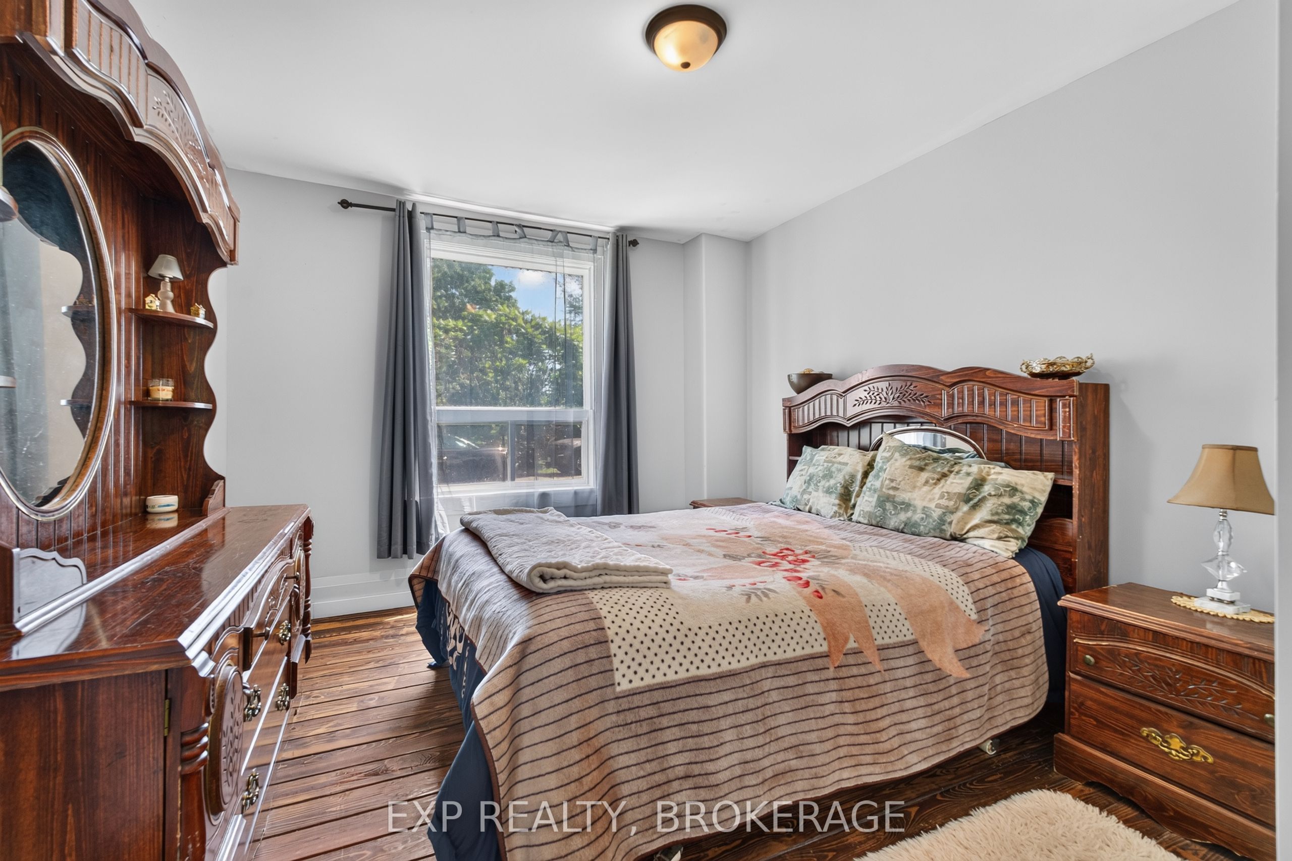 5105 Battersea Road Property Photo 12