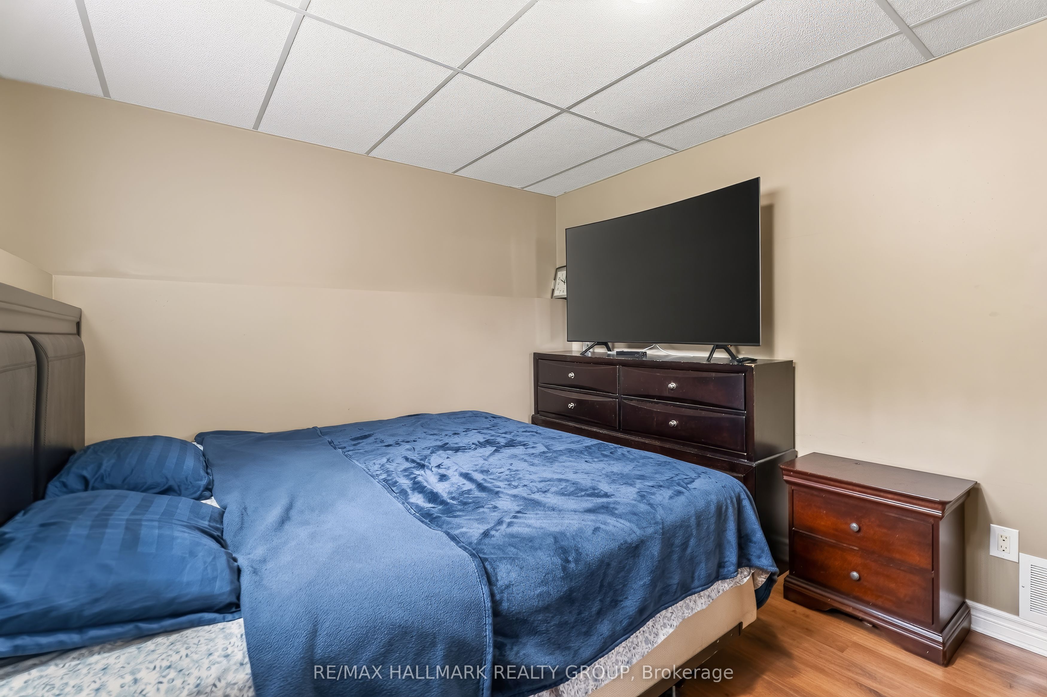 4300 Schell Street Property Photo 27