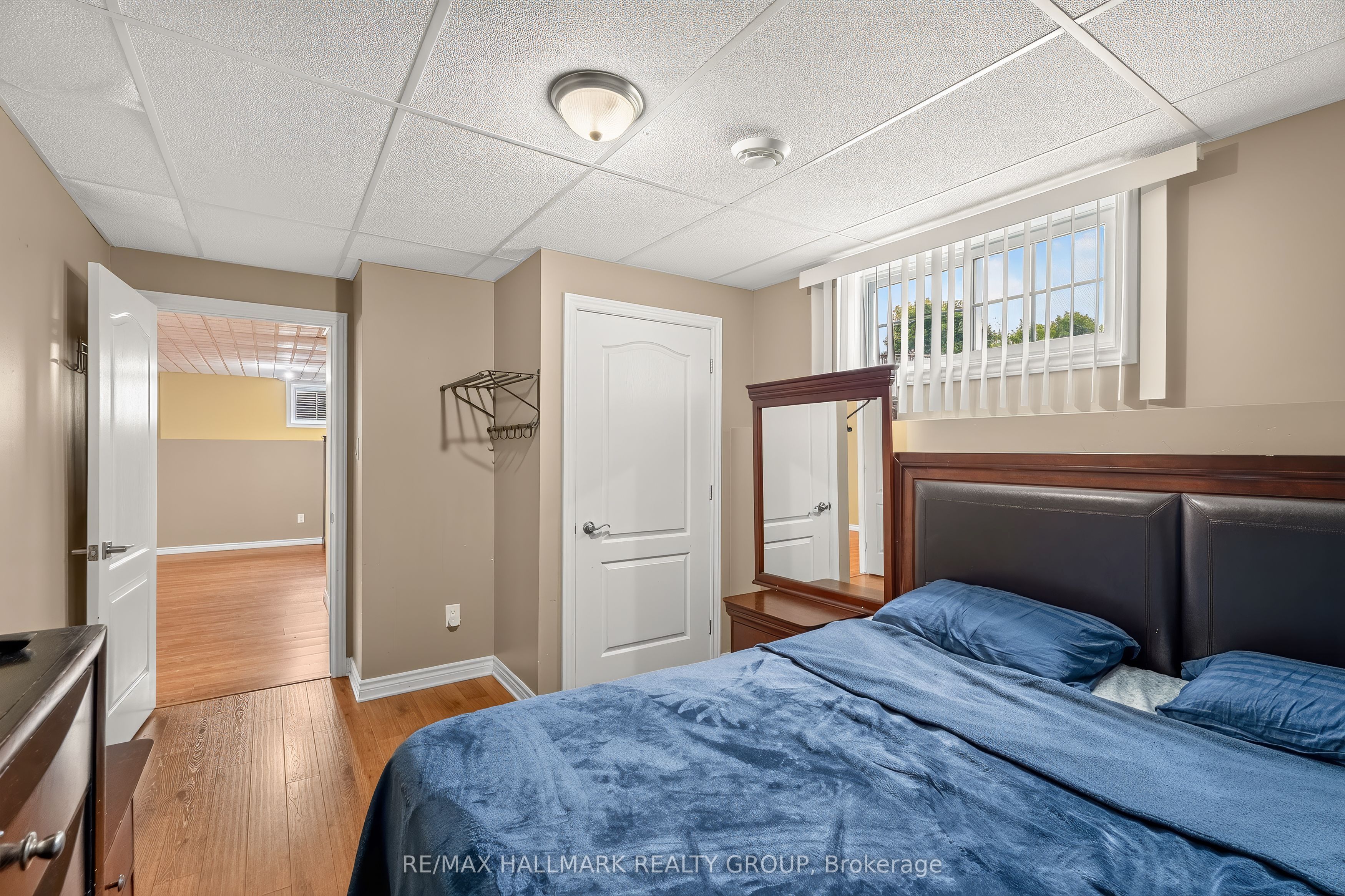 4300 Schell Street Property Photo 28
