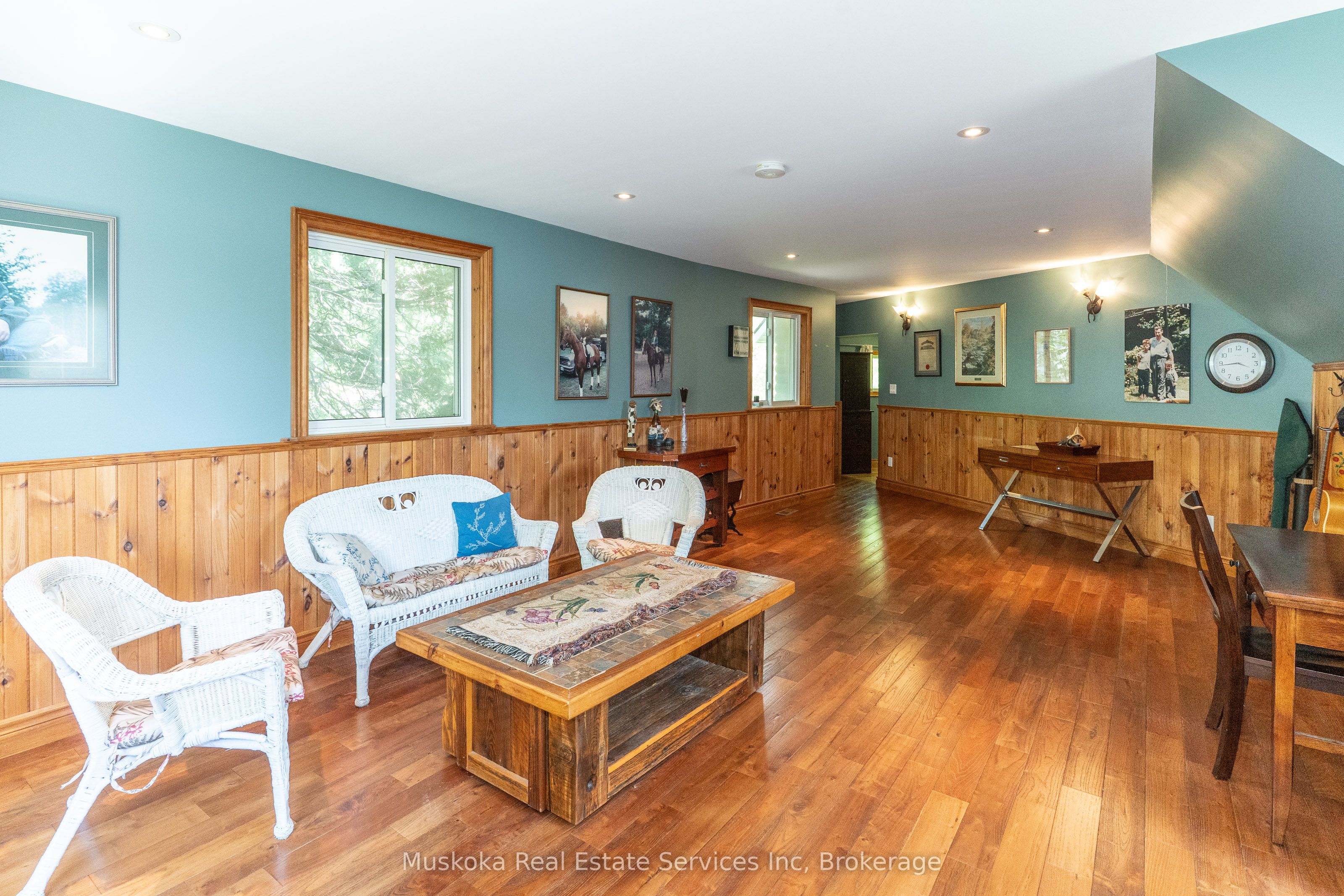 655 Farquhar Street Property Photo 11